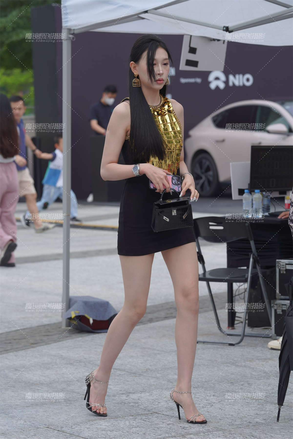 长腿辣妹-日更街拍