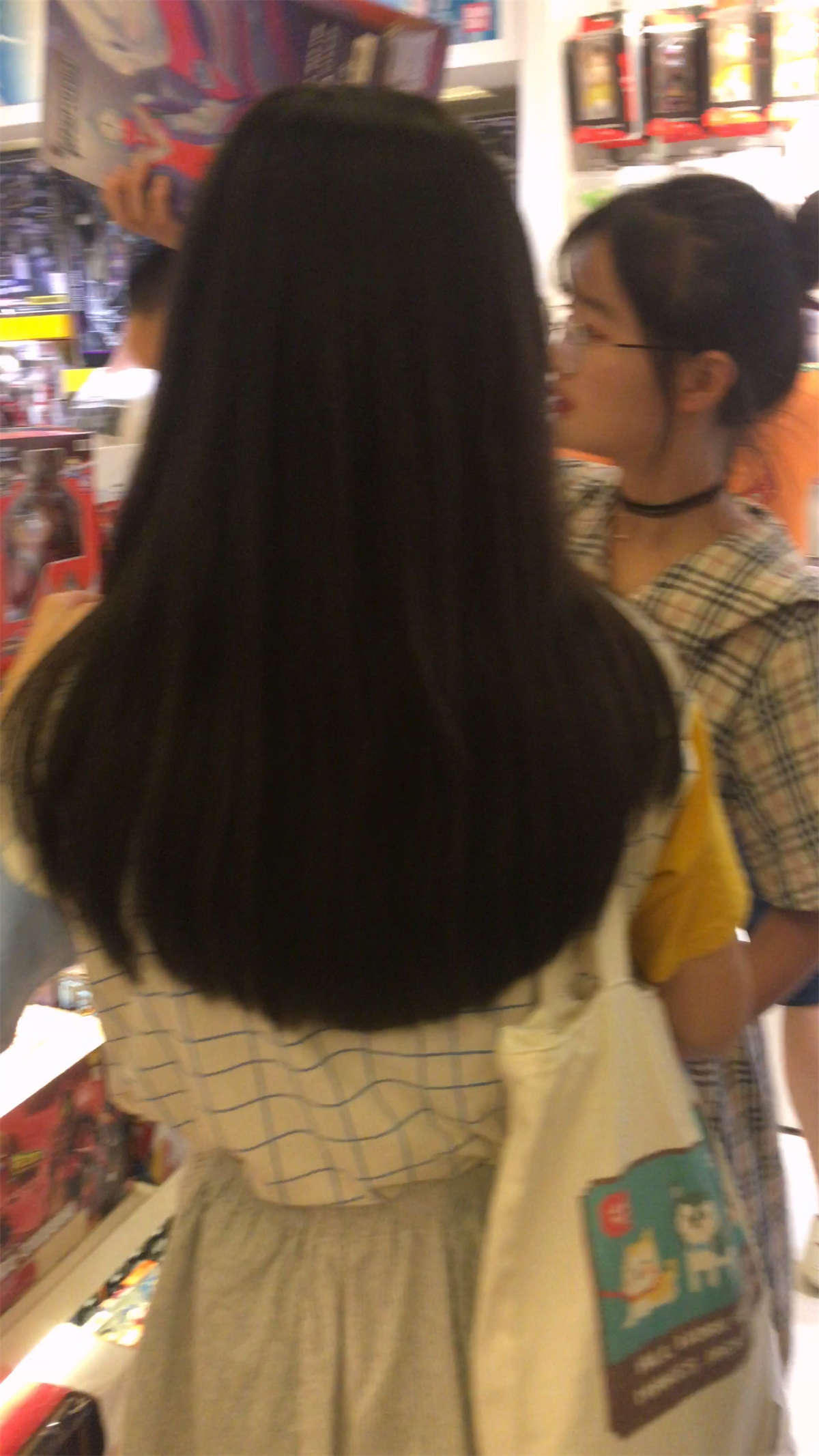 图片[2]-连衣裙学生妹-日更街拍