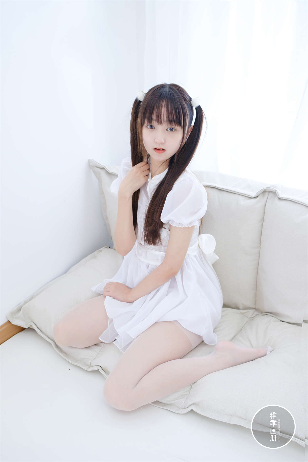 柴系小乖(稚乖画册) 团子 18D白丝-日更街拍