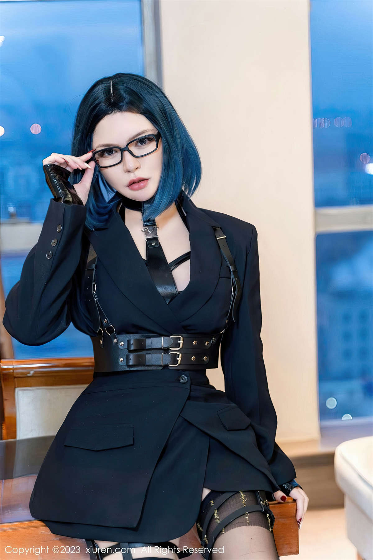 Xiuren秀人网 2023.03.01 No.6340 伊丽莎有点白-日更街拍