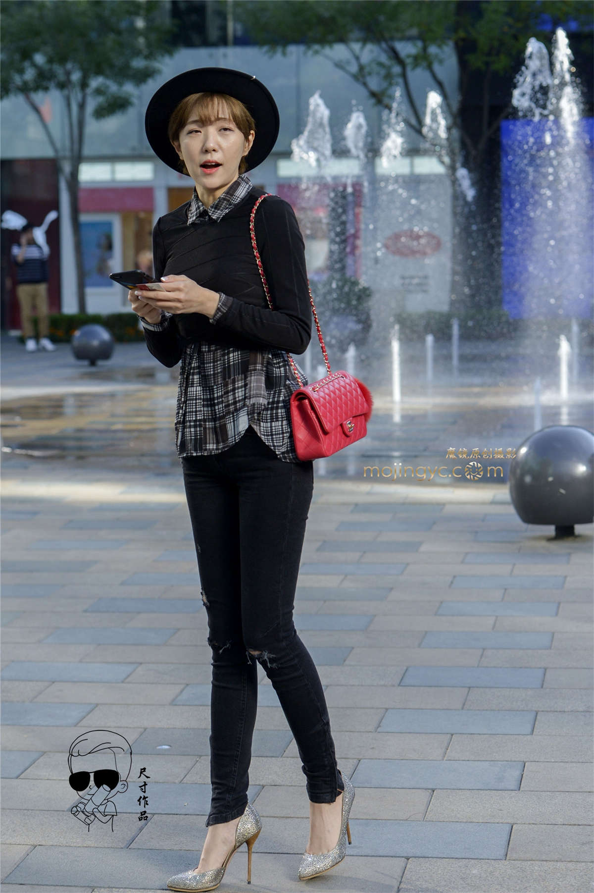 元礼貌牛仔高跟鞋魔鬼身材的美女（2016年10月18日14P）-日更街拍