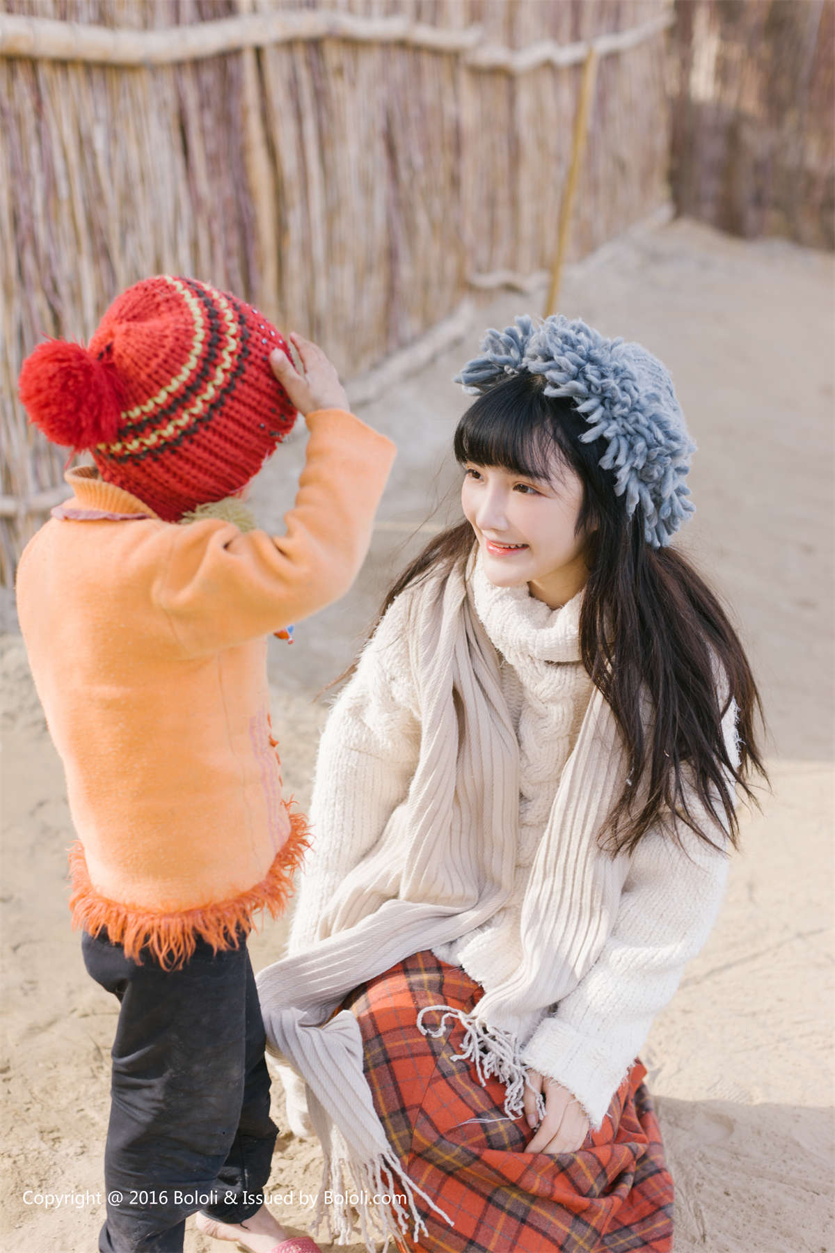 Kimoe激萌文化 KIM013 秋画之应 沙漠旅拍-日更街拍