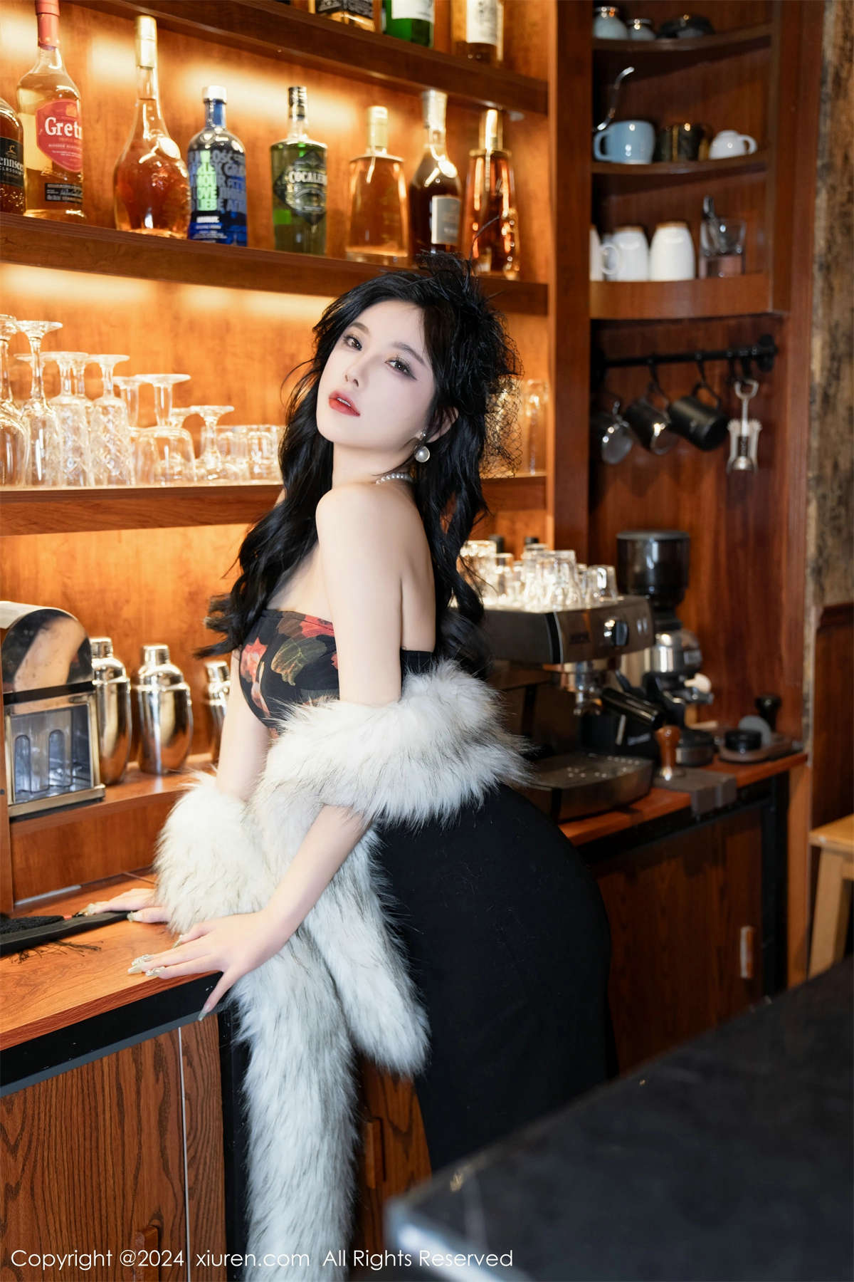 图片[2]-Xiuren秀人网 2024.03.01 No.8169 杨晨晨Yome-日更街拍