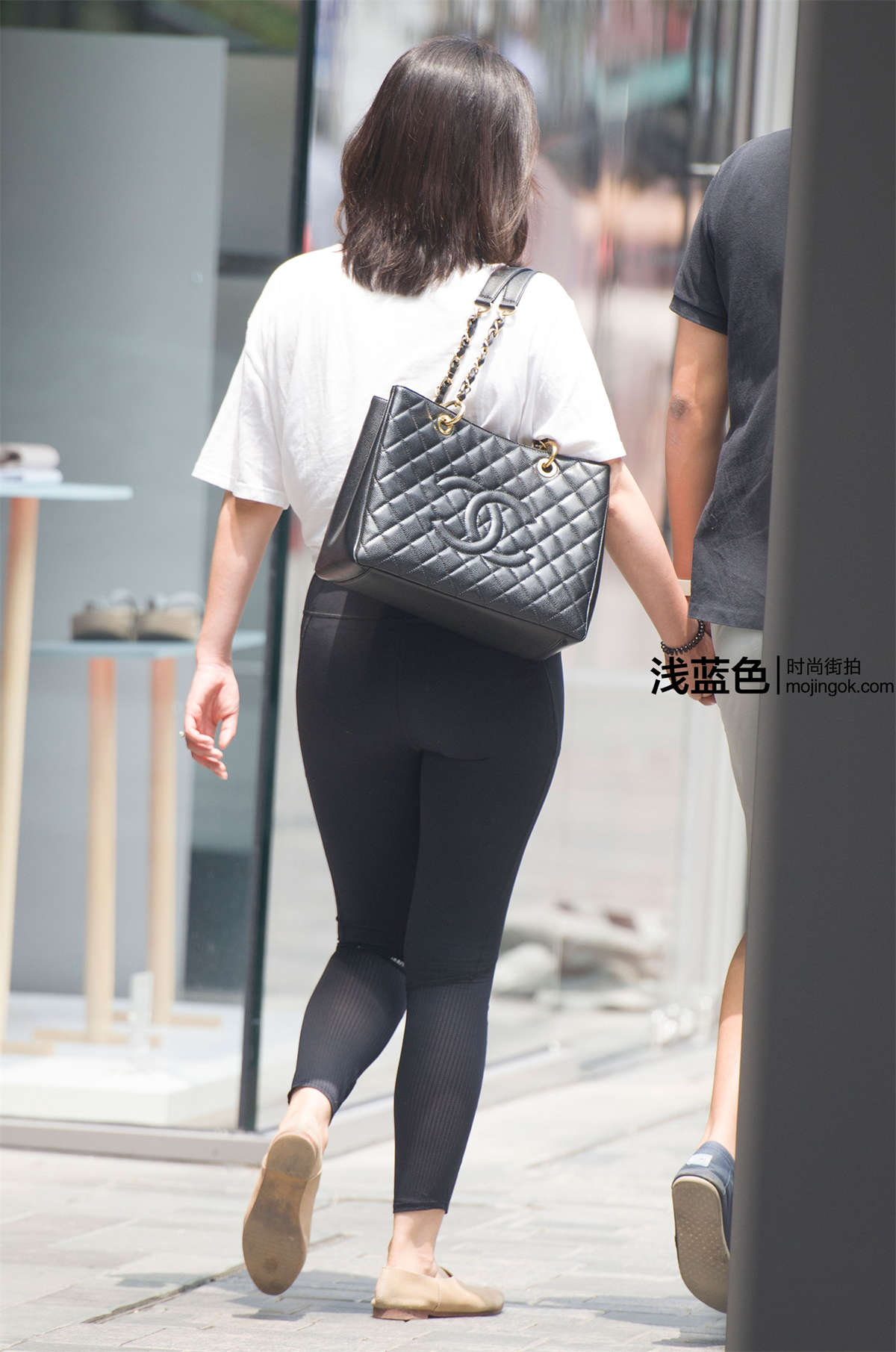 图片[2]-浑圆丰臀（13p）-日更街拍