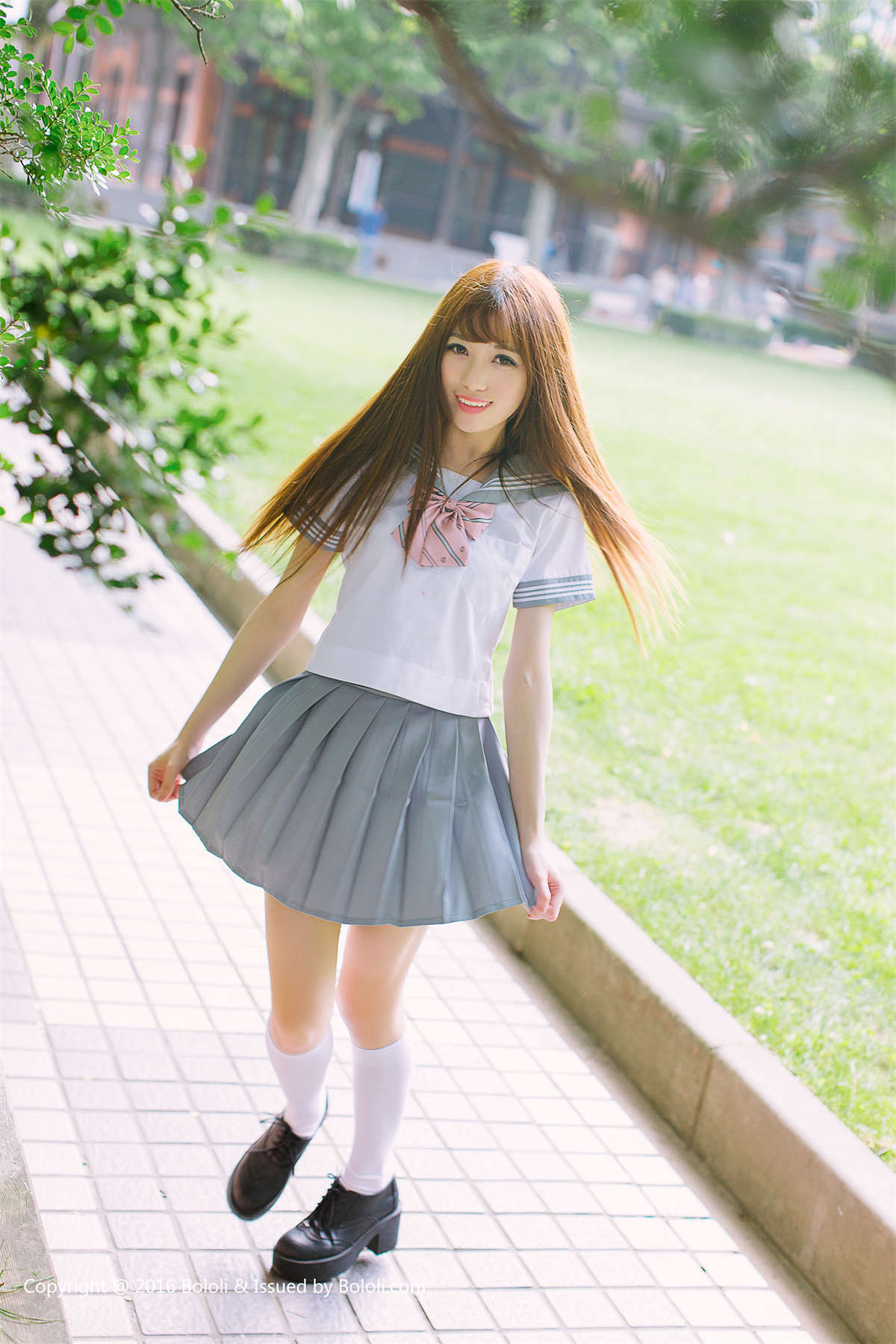 Kimoe激萌文化 KIM015 赵奶莹 奶莹小花园-日更街拍