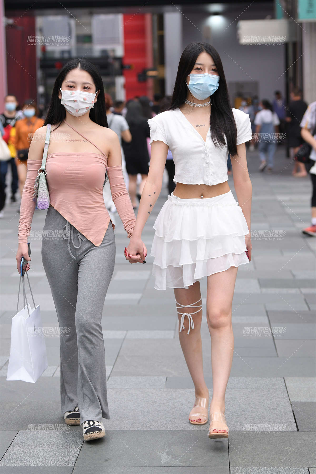 紧身VS美腿-日更街拍