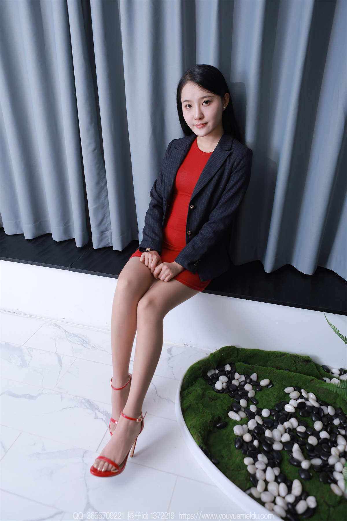 图片[2]-IESS异思趣向 2024.04.16 丝享家1717：婉萍 绿野仙踪-日更街拍