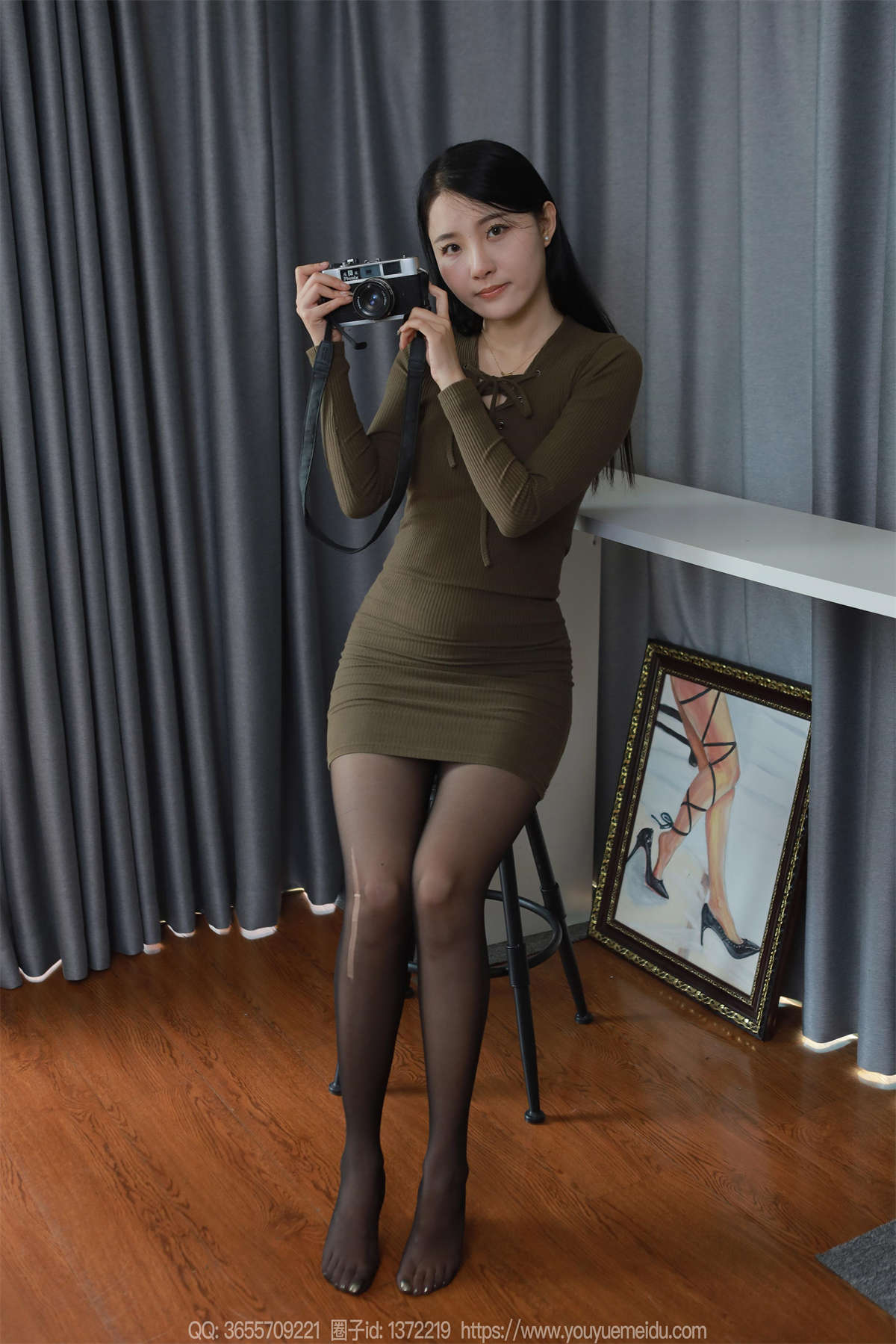 IESS异思趣向 2024.04.18 丝享家1719：婉萍 美女摄影师-日更街拍