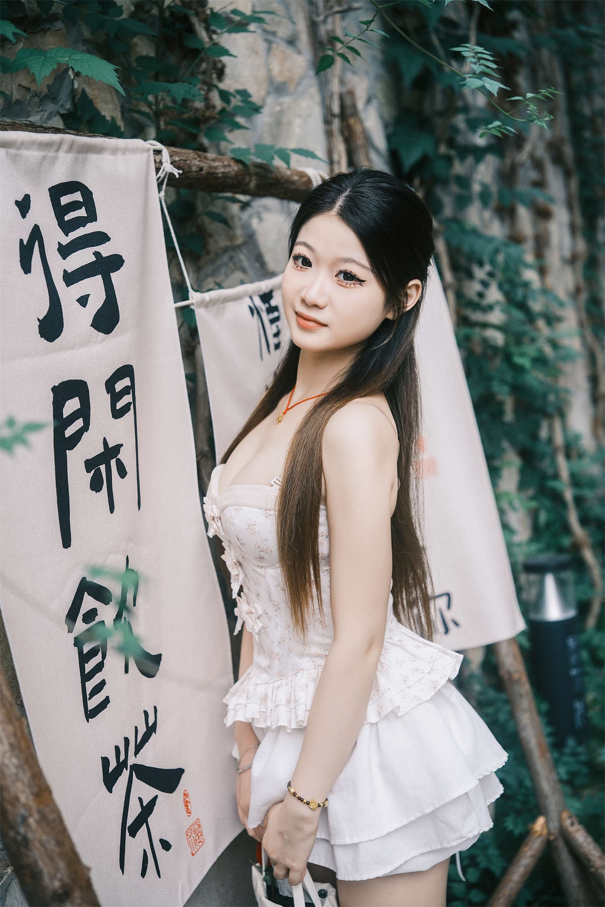 YITUYU艺图语 2024.07.23 夏天是被唤醒的瞬间 小熙插图1