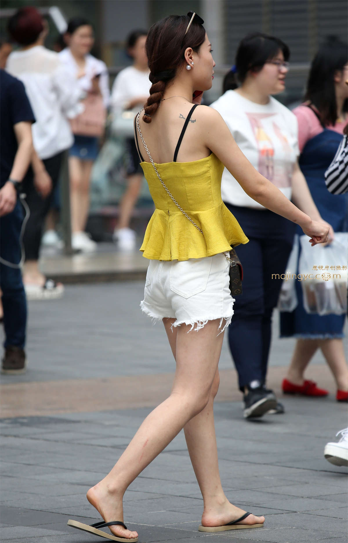 图片[2]-赛帖7 白净美女子-日更街拍