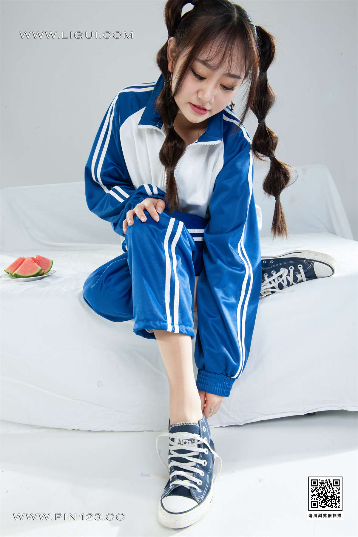 Ligui丽柜 2022.08.22 青丝欲甜 小熊-日更街拍