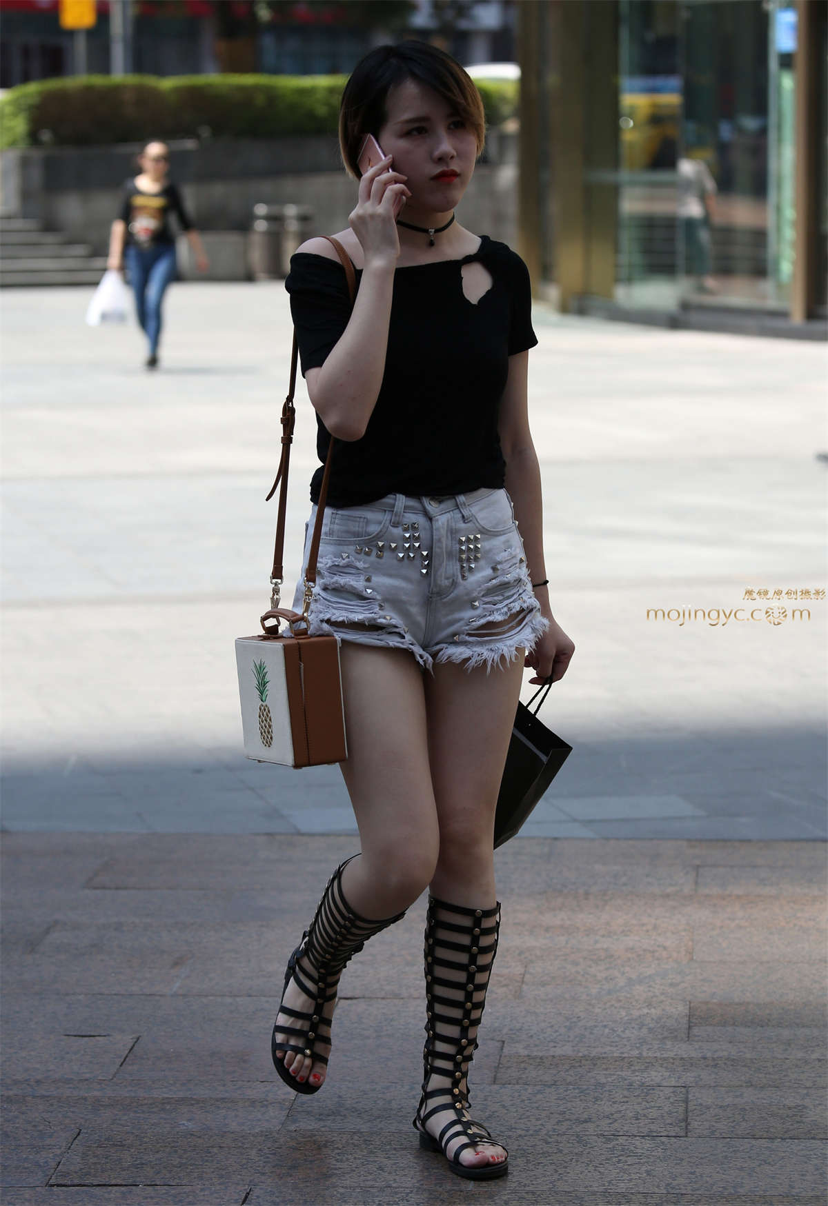 赛帖8 侧漏，背影杀-日更街拍