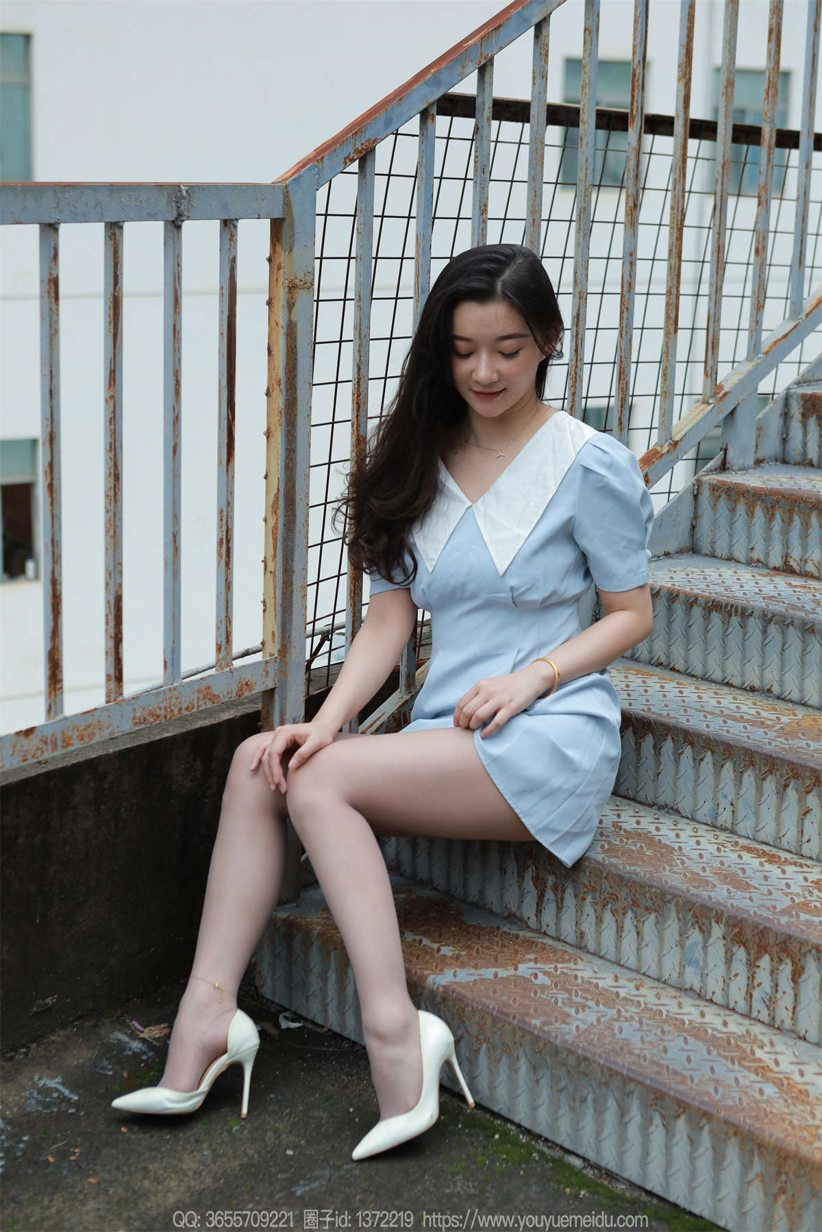 图片[2]-IESS异思趣向 2024.04.22 丝享家1722：秋秋 蓝裙甜妹-日更街拍