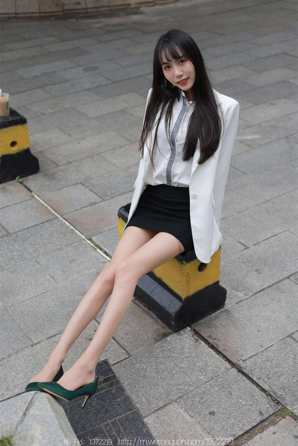 图片[2]-IESS异思趣向 2023.02.18 丝享家1365：团团 街拍OL美女-日更街拍