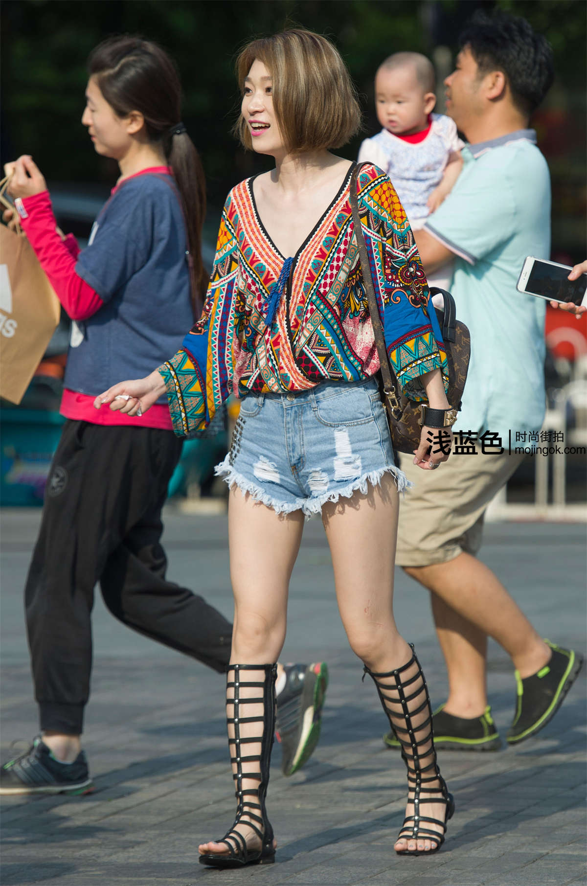 图片[2]-民族衫 牛仔短裤（17p）-日更街拍