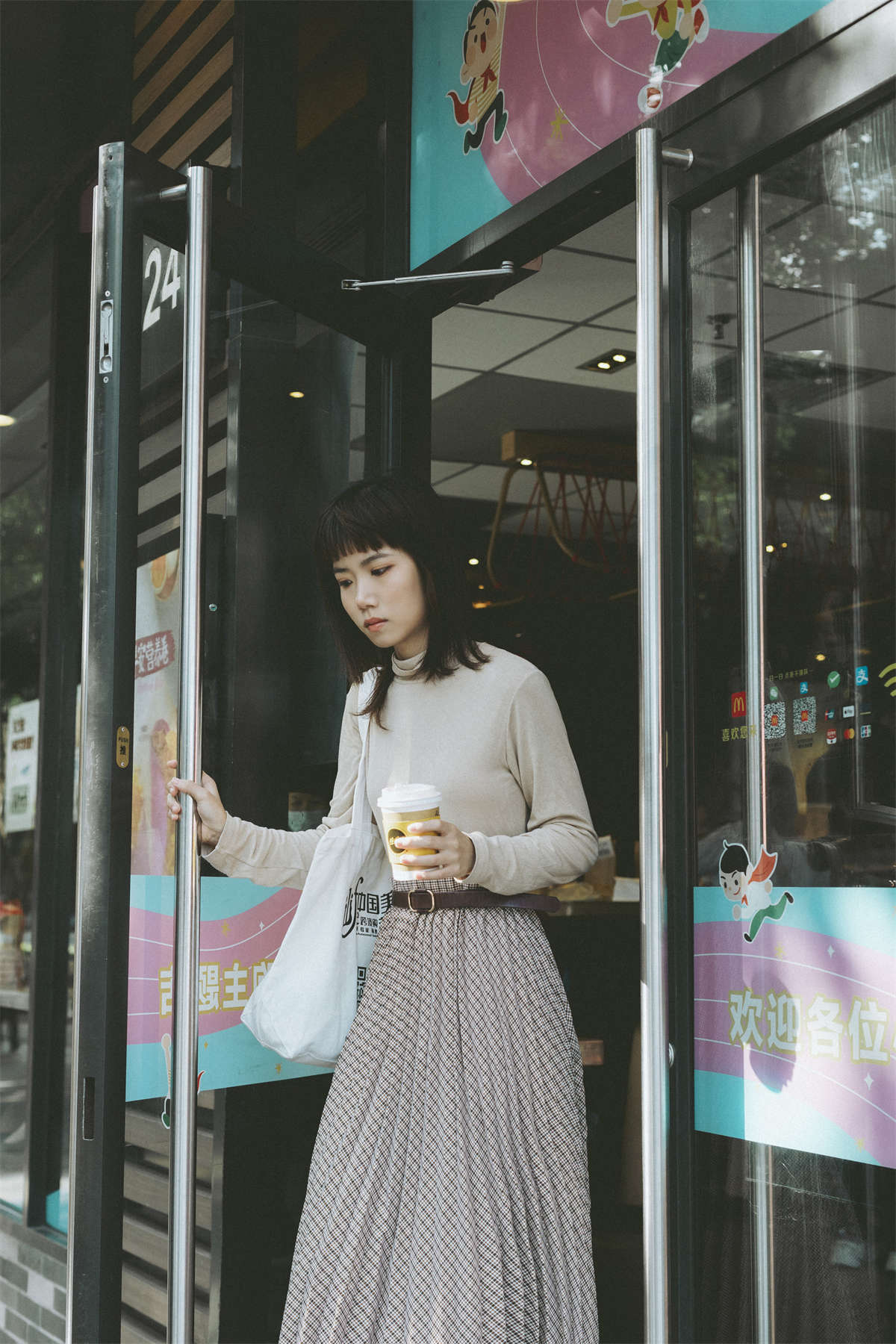 图片[2]-YITUYU艺图语 2021.05.24 买花的日子 叶哎哟-日更街拍