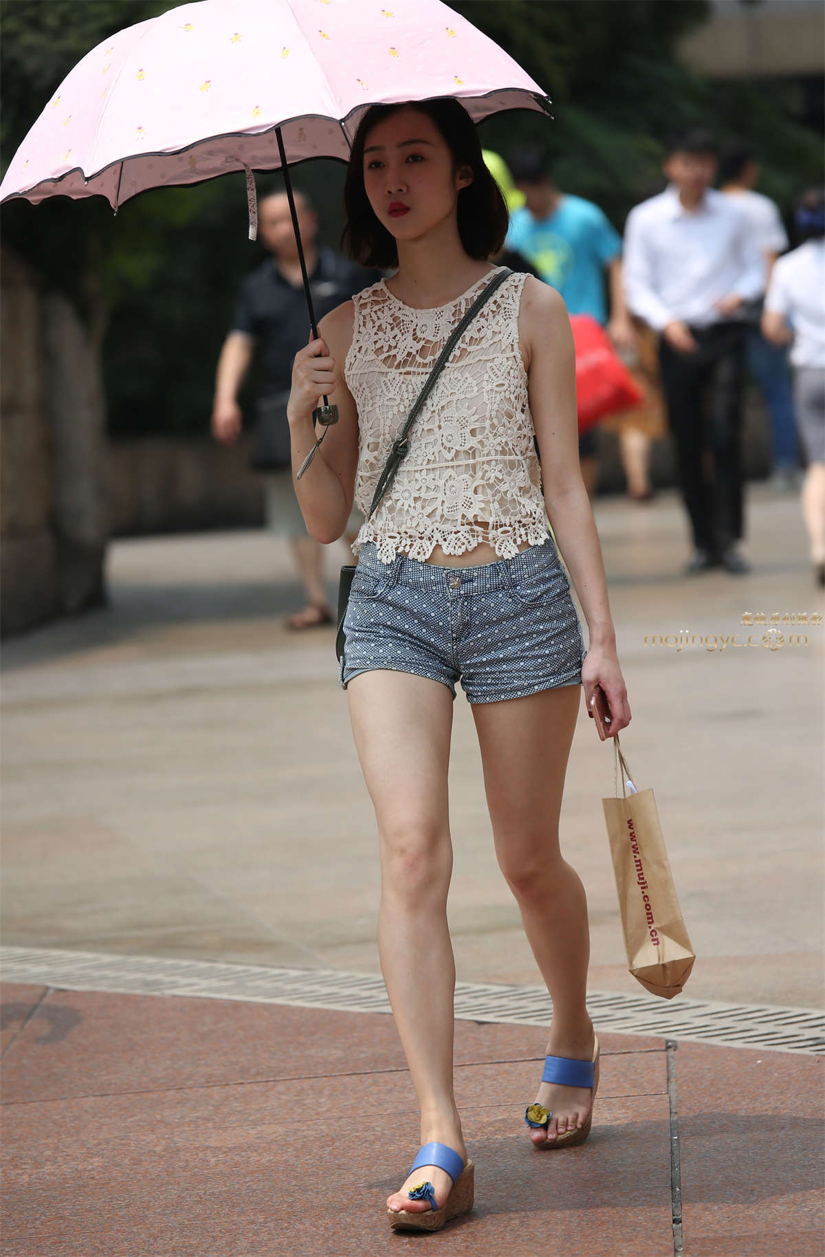 赛帖14，长腿美女-日更街拍