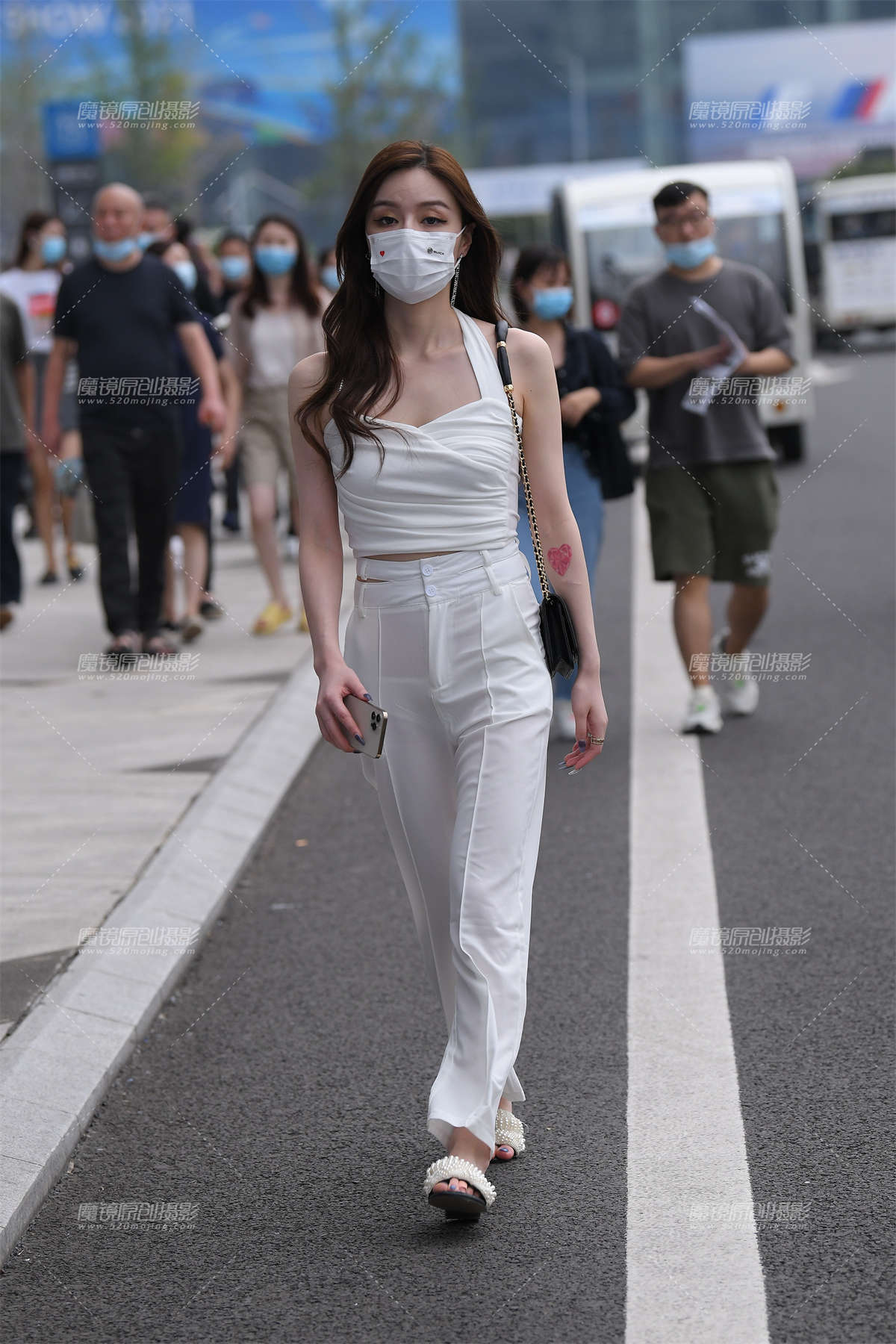 凉快的白裤~-日更街拍