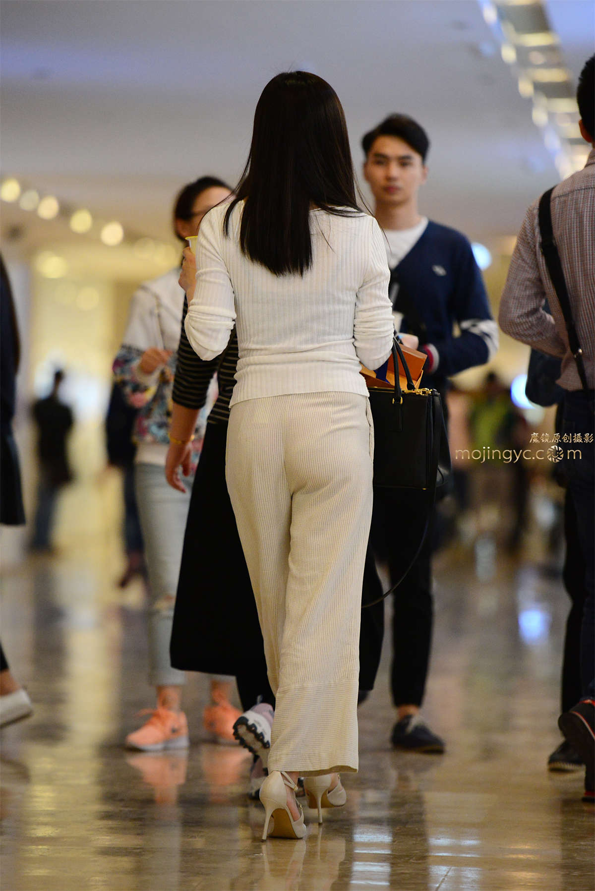 图片[2]-【静月街拍】德基里的少妇-（12P）-日更街拍