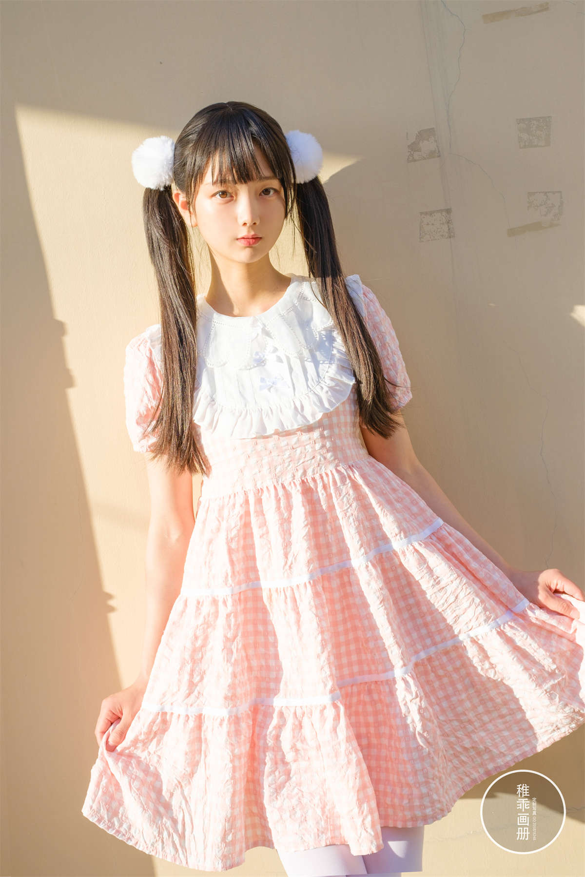 图片[2]-柴系小乖(稚乖画册) 夜夜 天台粉裙-日更街拍