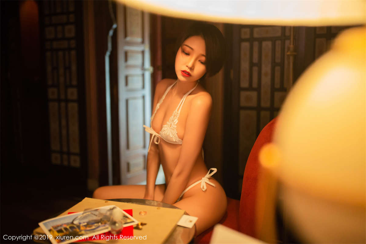 Xiuren秀人网 2019.06.06 NO.1487 冯木木LRIS-日更街拍