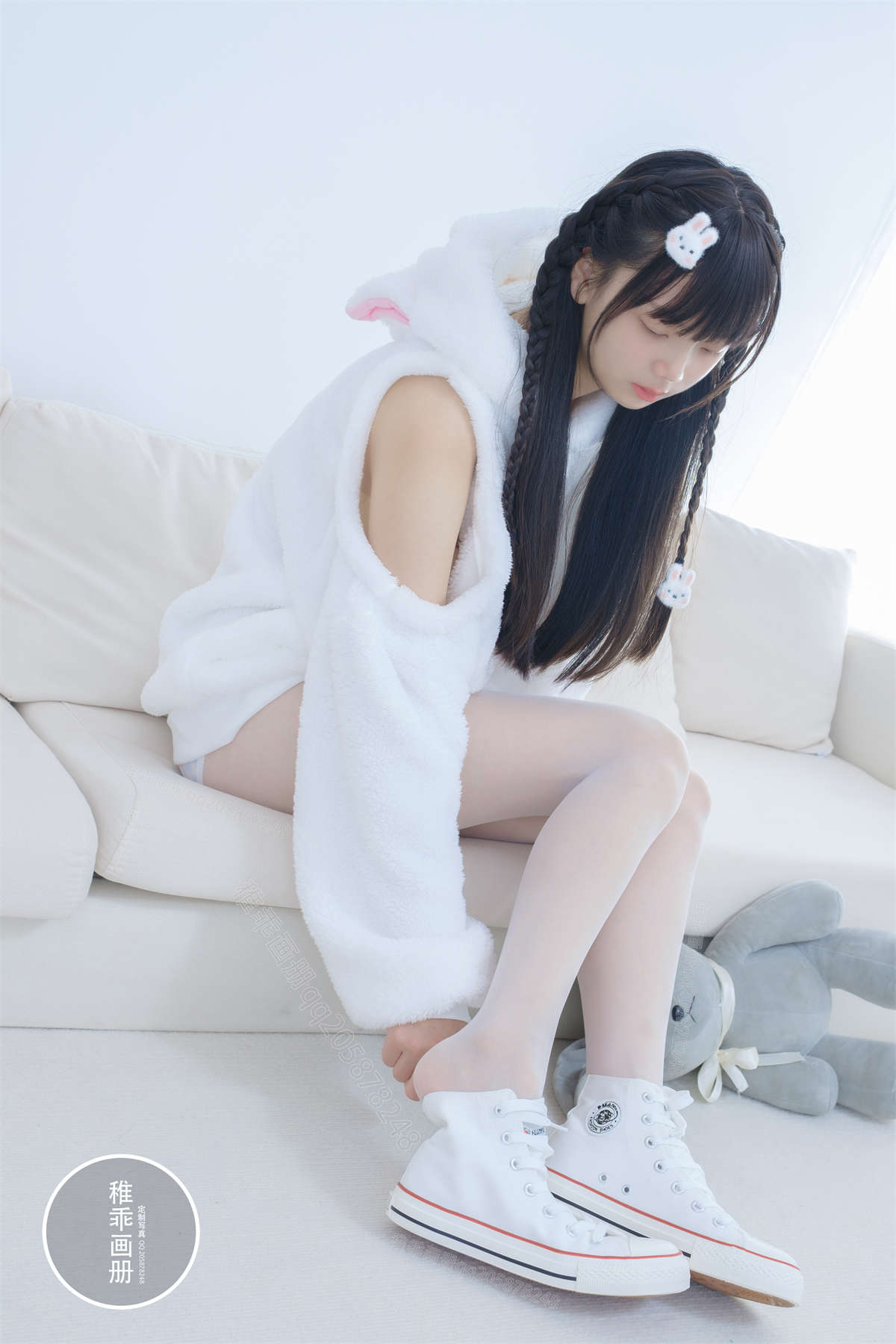 柴系小乖(稚乖画册) 晴空 夜夜 白丝双马尾-日更街拍