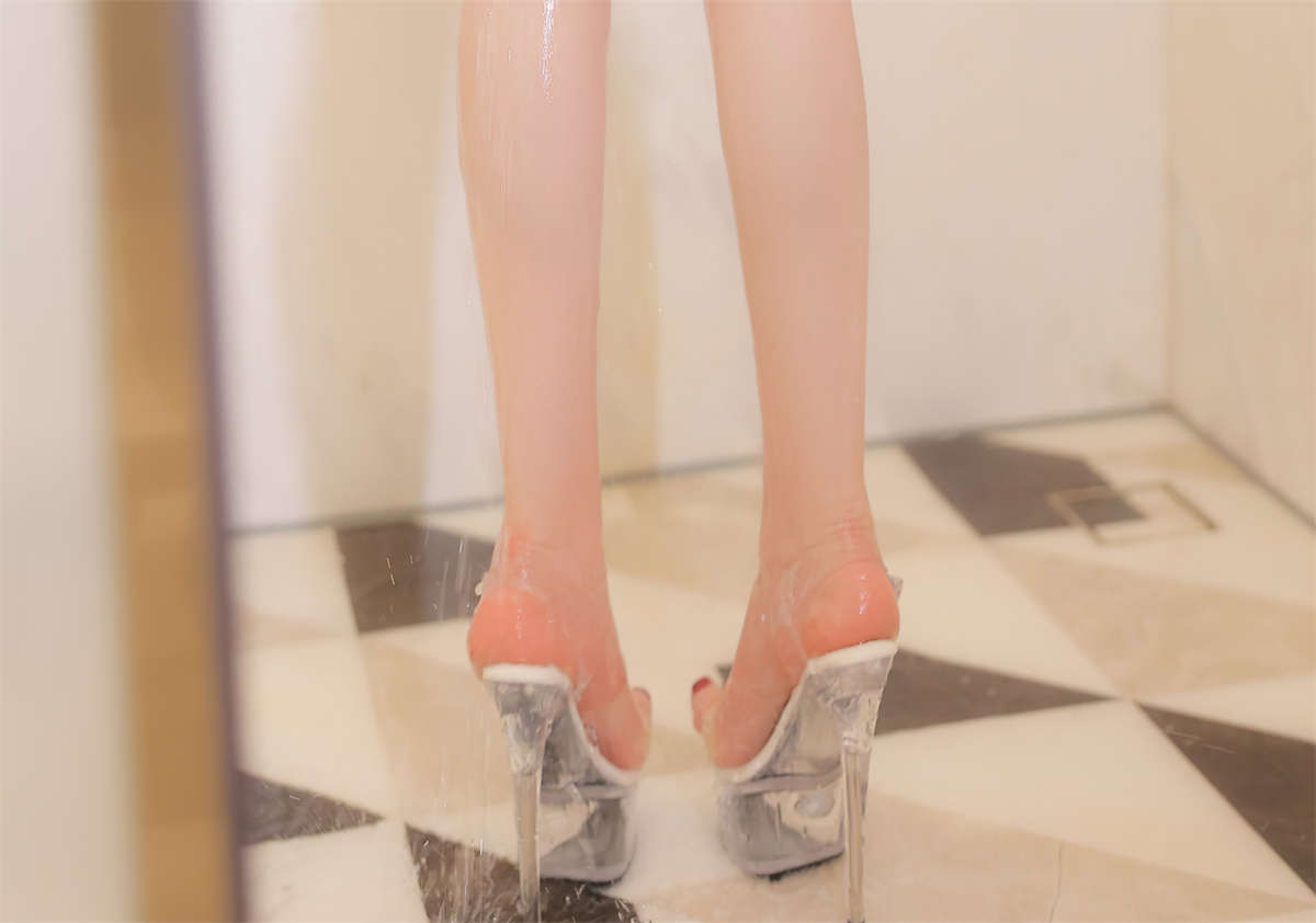 图片[2]-Xiuren秀人网 2025.02.28 NO.9950 桃妖夭-日更街拍