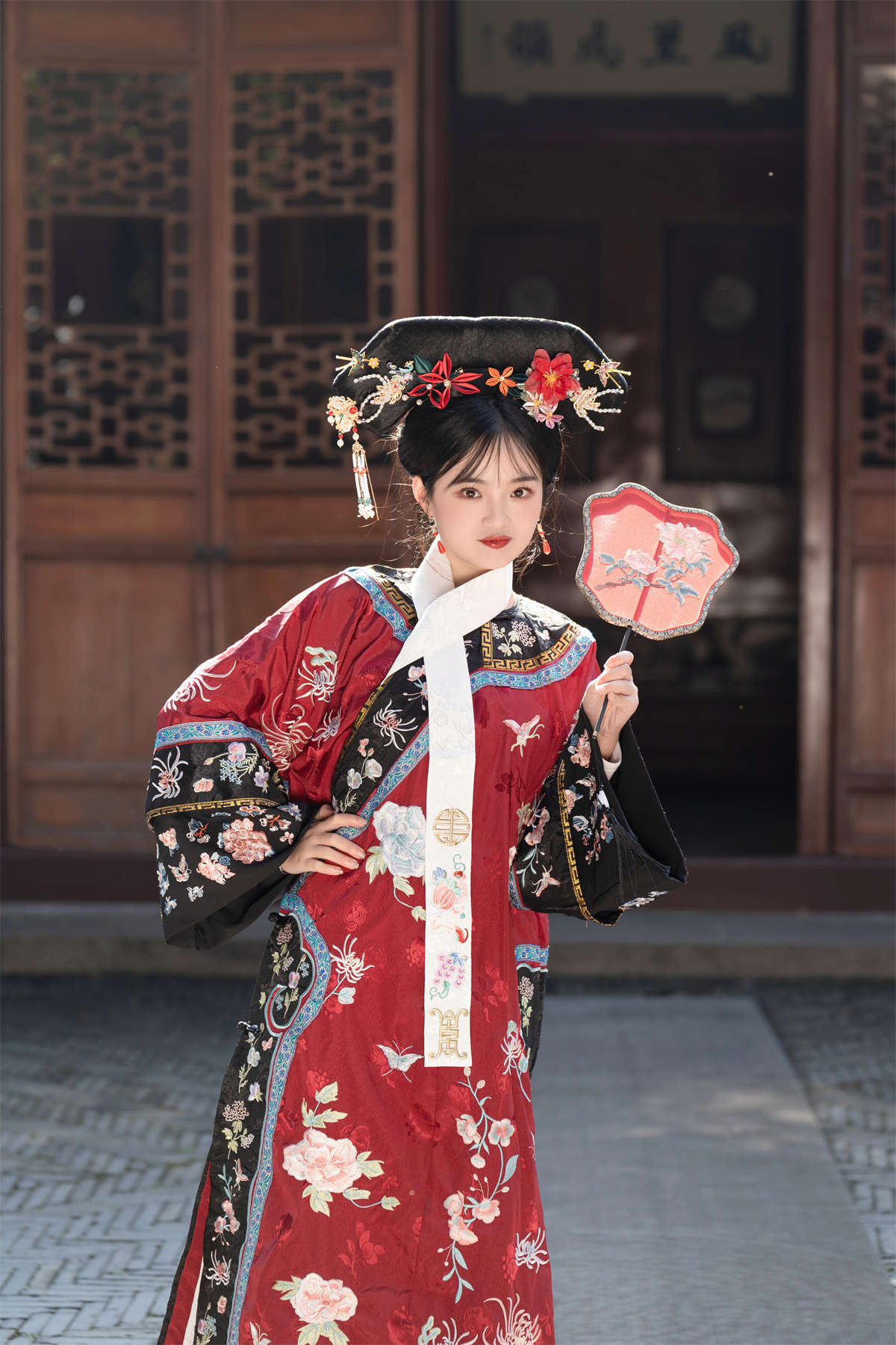 YITUYU艺图语 2023.12.22 格格驾到 通通闪开 小欧O插图1