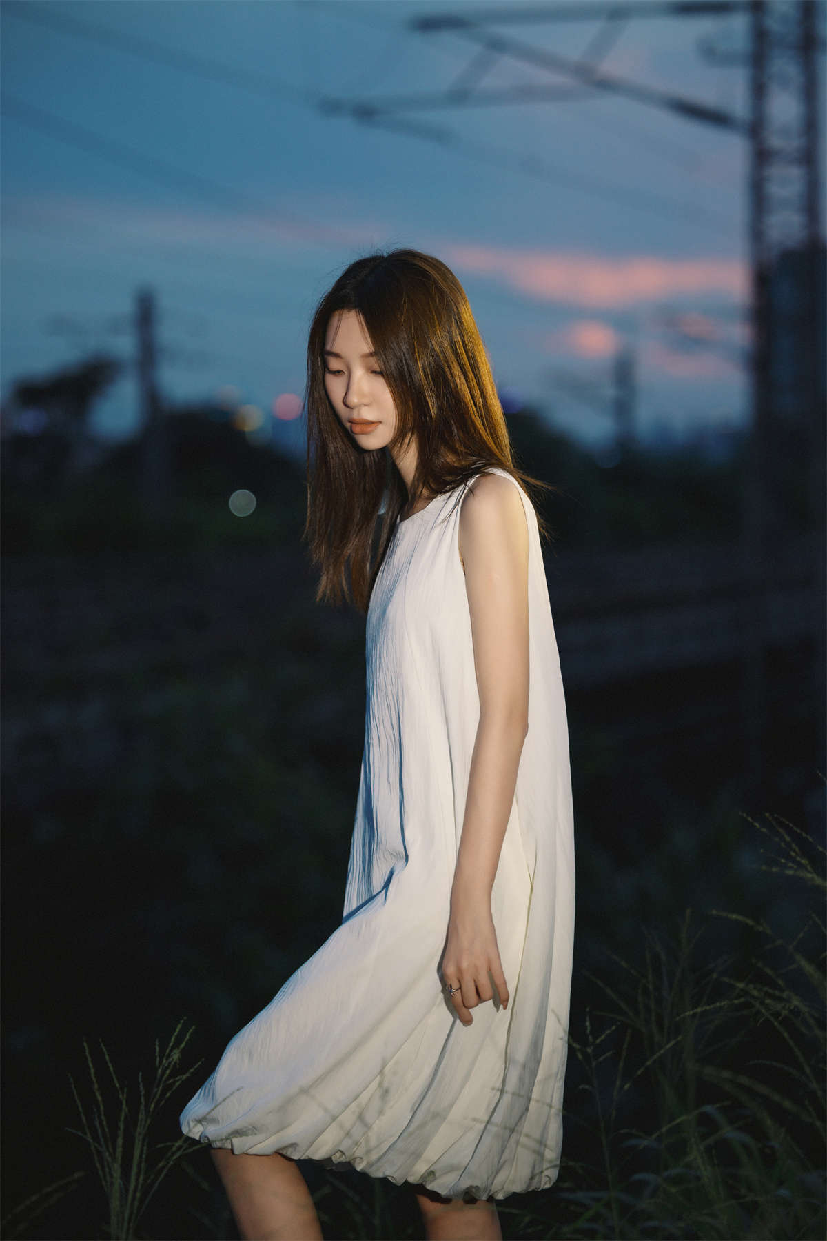 YITUYU艺图语 2024.10.30 一个人 失眠面包蟹插图1