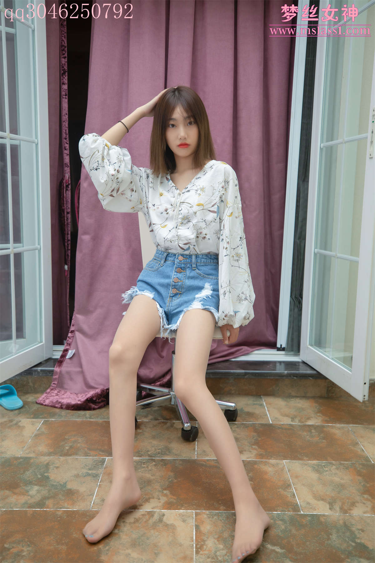 MSLASS梦丝女神 2021.06.08 超美脚丫 凌凌-日更街拍