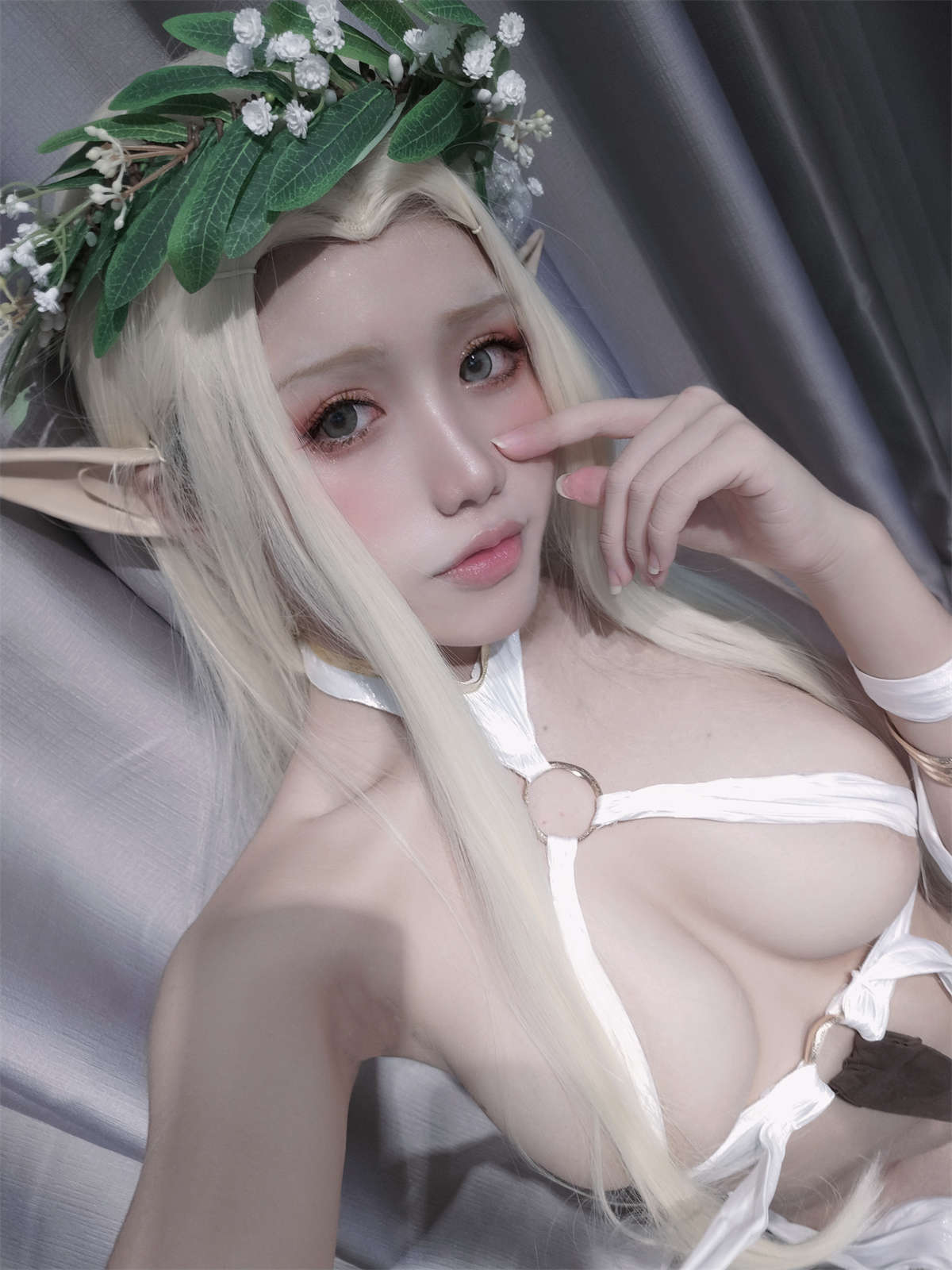 图片[2]-一笑芳香沁No.8 黑兽 白精灵 奥莉斯汀-日更街拍