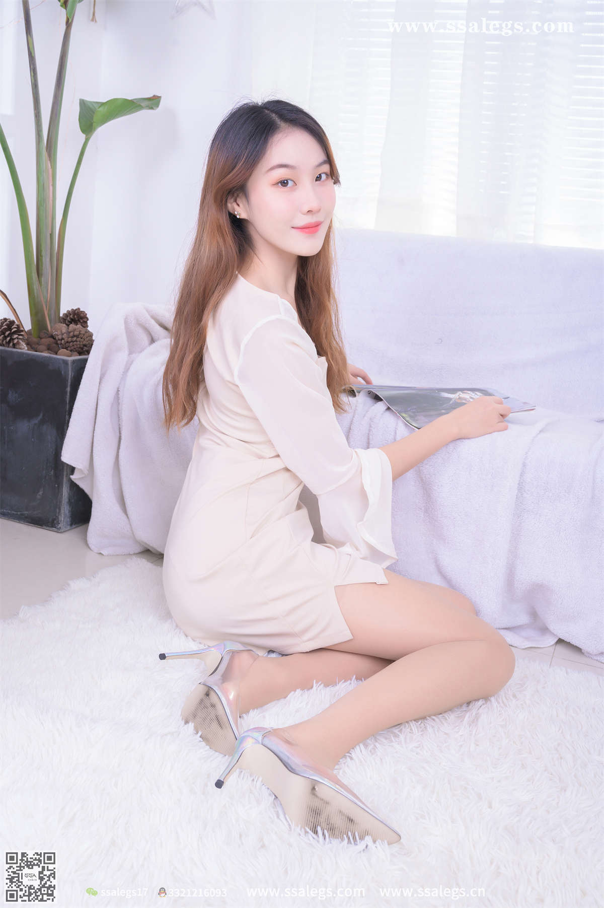 SSA丝社 No.446 素素简简单单的穿开裆丝袜(下)-日更街拍