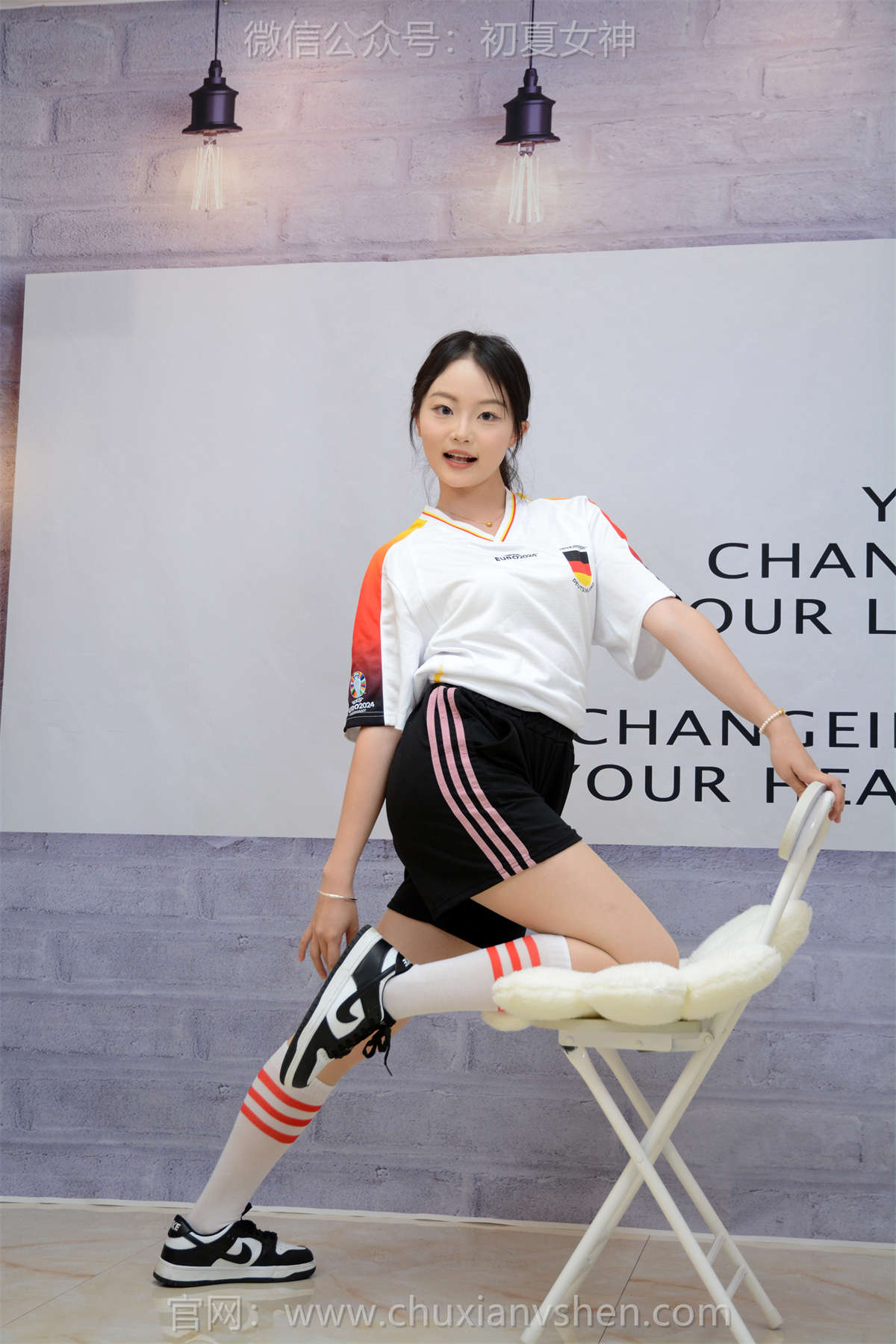 图片[2]-初夏女神 NO.235 双双 德系球服-日更街拍