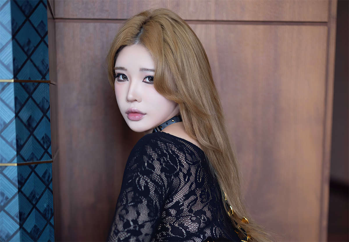 图片[2]-HuaYang花漾show 2025.01.08 VOL.629 小海臀Rena-日更街拍