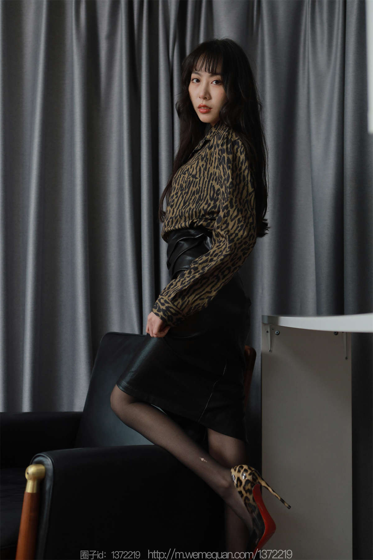 IESS异思趣向 2023.07.13 丝享家1479：团团 黄金豹纹-日更街拍