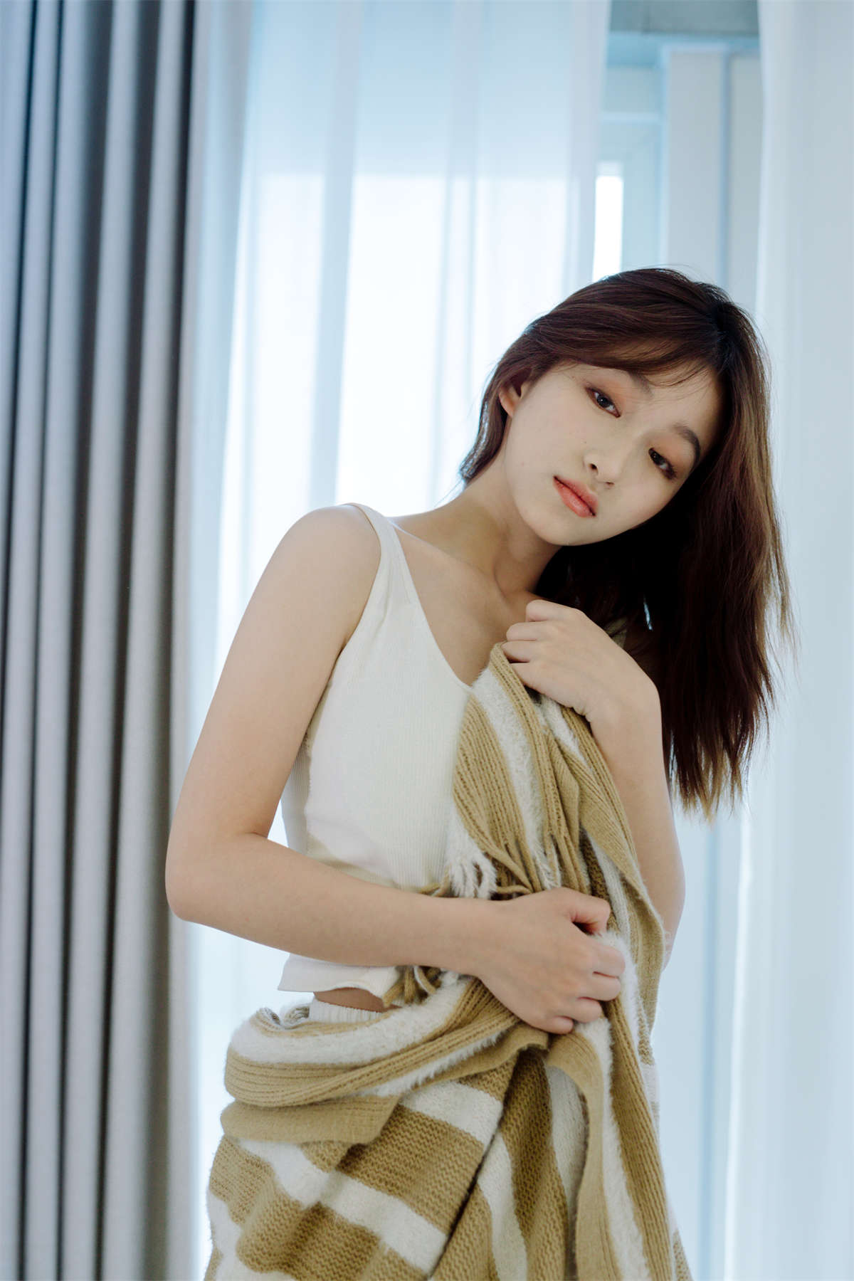 YITUYU艺图语 2023.06.02 温馨的房间 钰儿插图1