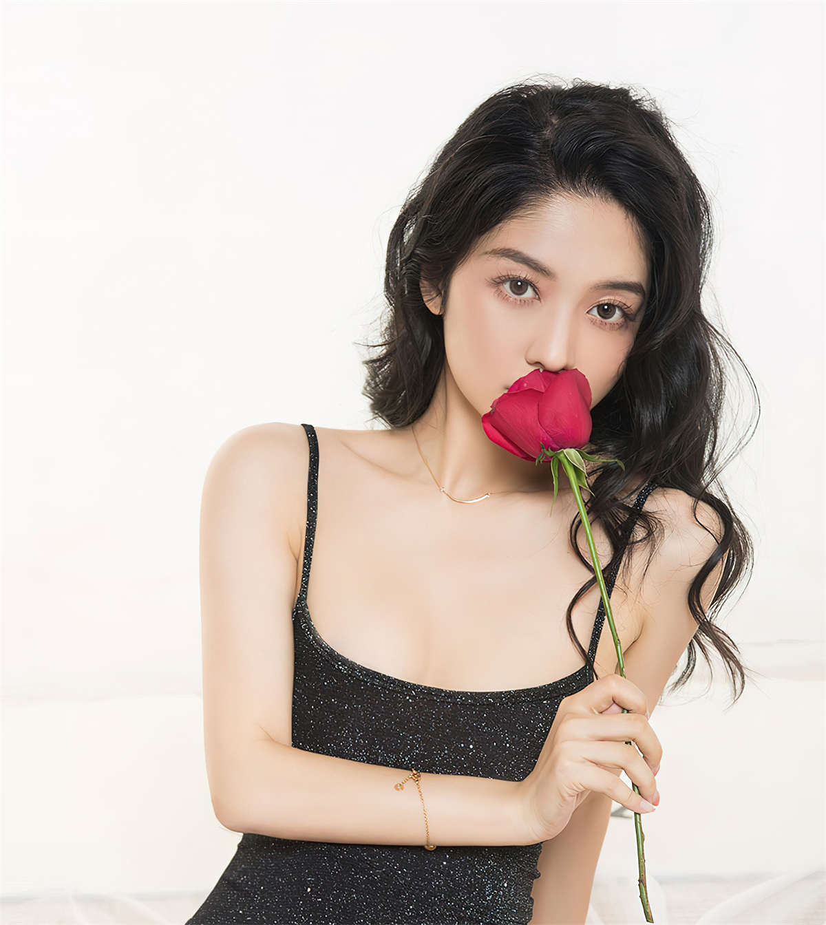 图片[2]-Ugirls爱尤物 No.2785 玫瑰山海 小热巴-日更街拍