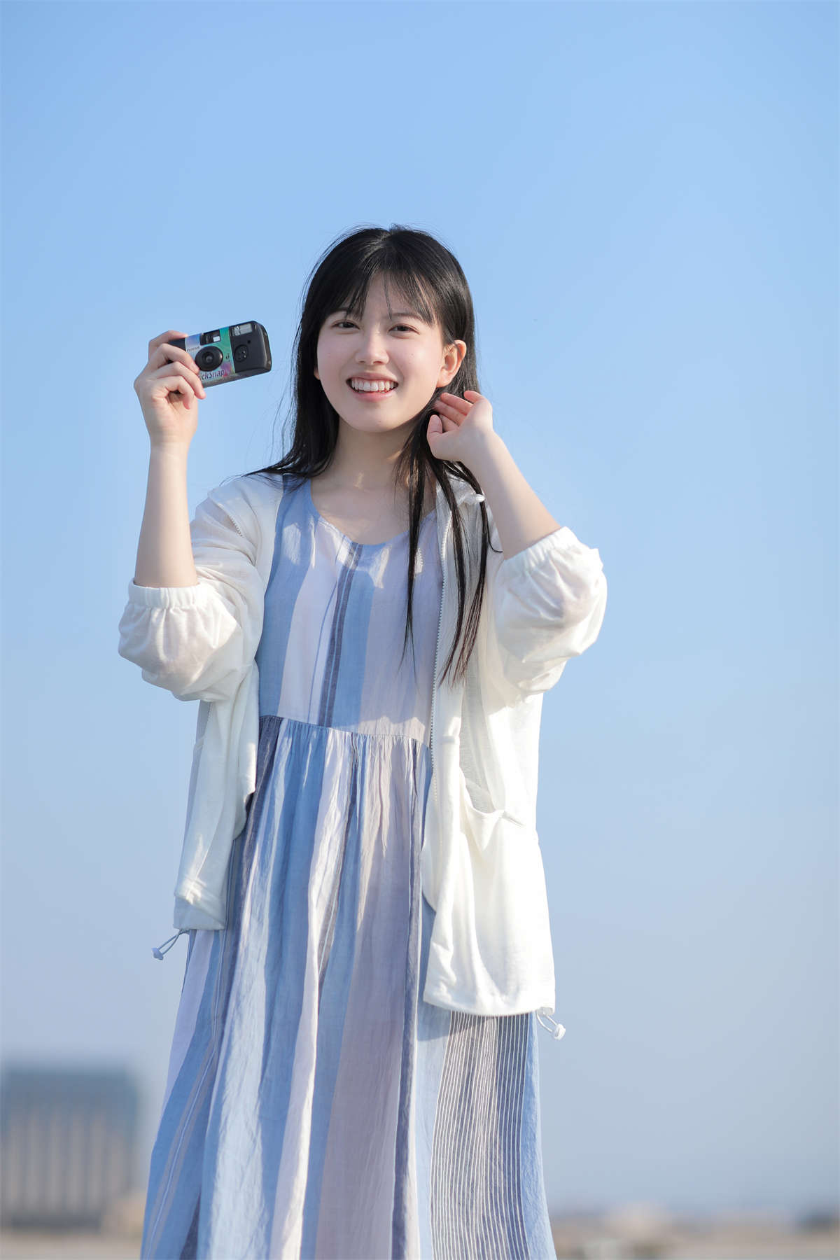 YITUYU艺图语 2023.01.04 与天空合影 秋阳邑禾插图1