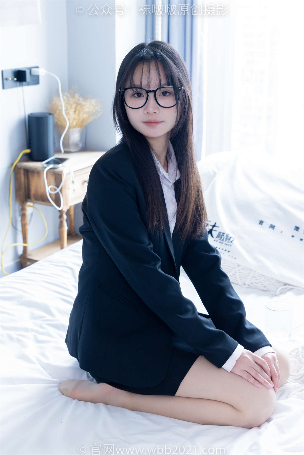 袜啵啵 No.338 甜甜圈-高跟鞋、肉丝（脚尖加固款）、ol风 花絮版-日更街拍