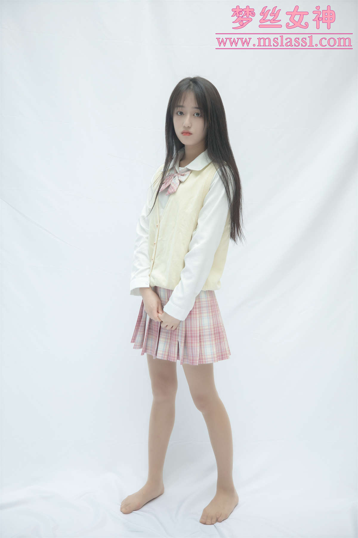 图片[2]-MSLASS梦丝女神 2021.06.21 小JK绝世的容颜 王娇娇-日更街拍