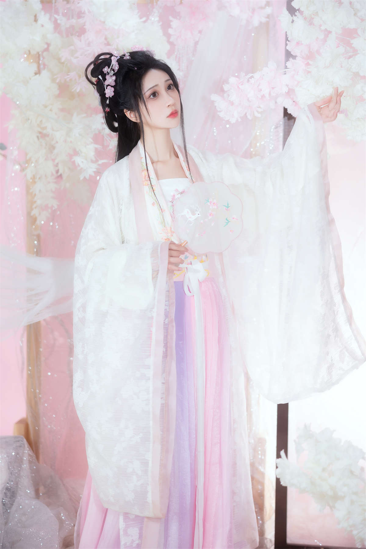 YITUYU艺图语 2023.03.18 风满楼 绮罗生的小苏苏-日更街拍