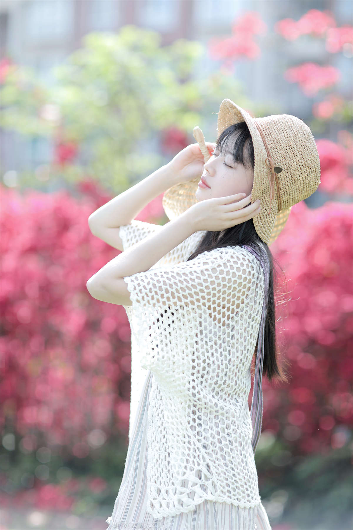 YITUYU艺图语 2023.01.05 花与那女孩 秋阳邑禾插图1