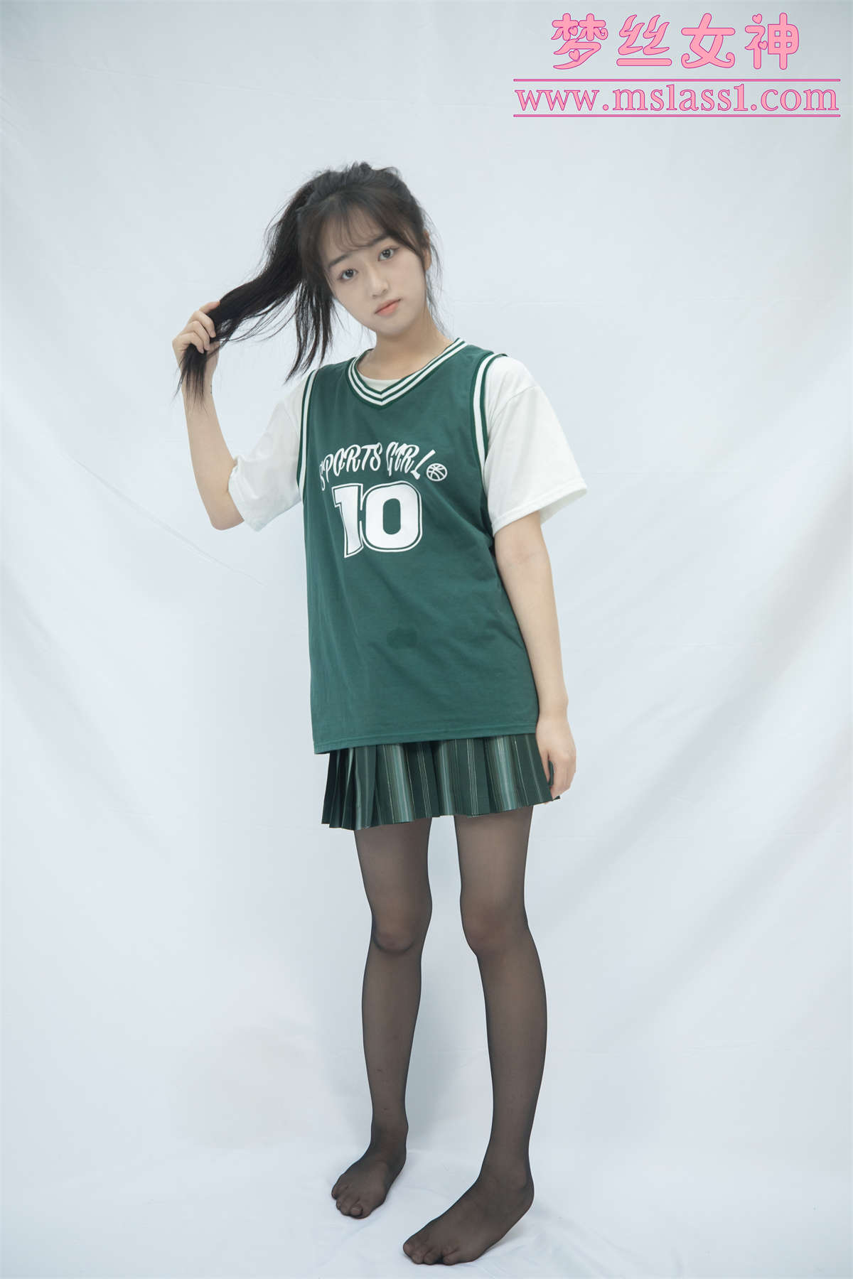 MSLASS梦丝女神 2021.06.21 球衣黑丝 王娇娇-日更街拍