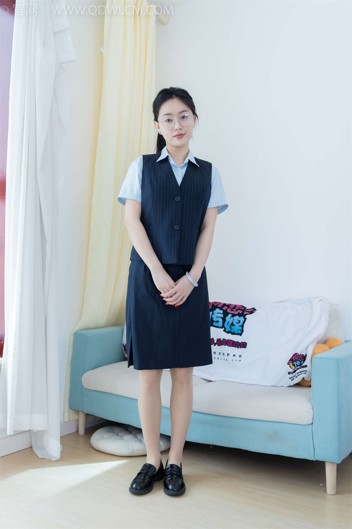 图片[2]-物恋传媒 NO.1962 美兔-月圆月缺-日更街拍