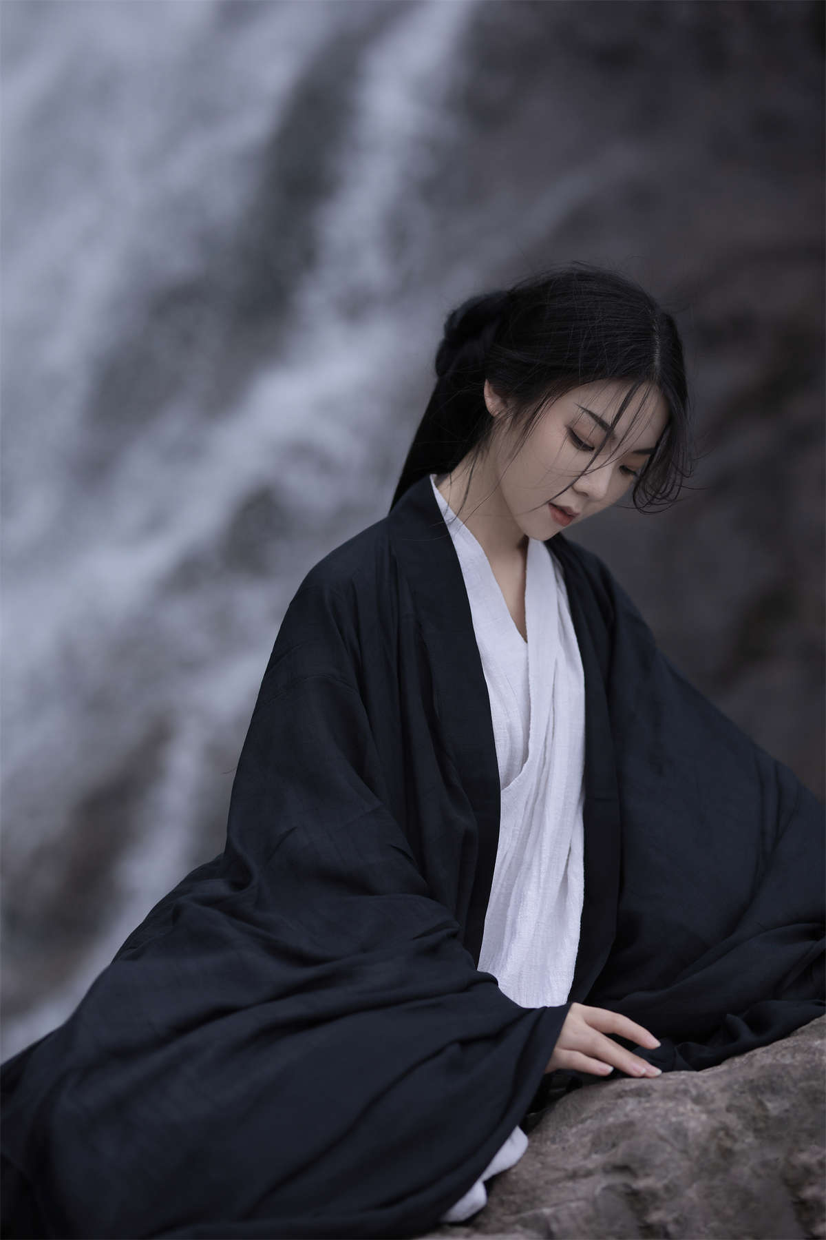 YITUYU艺图语 2023.06.26 瀑布 一方伊人yi插图1