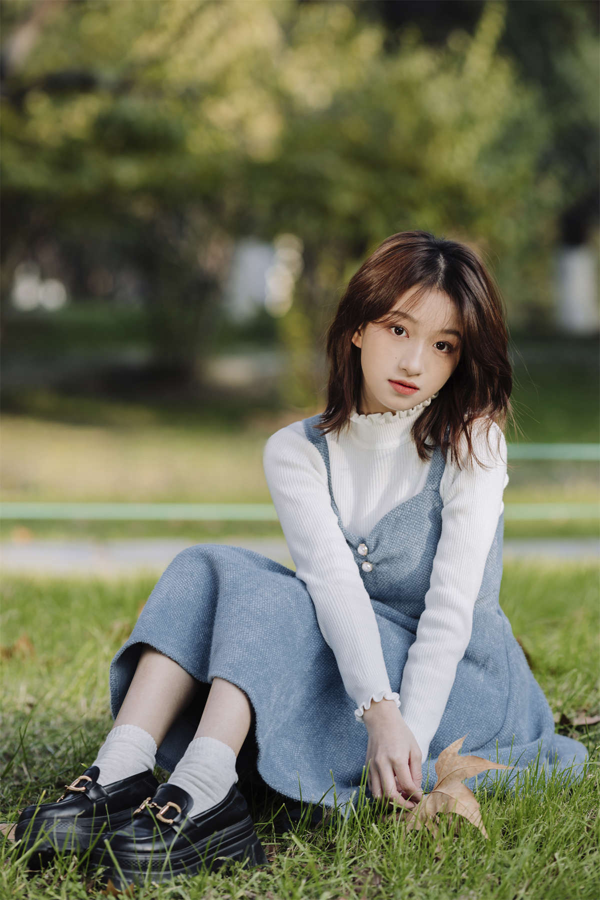 YITUYU艺图语 2023.01.12 树林暗光 钰儿插图1