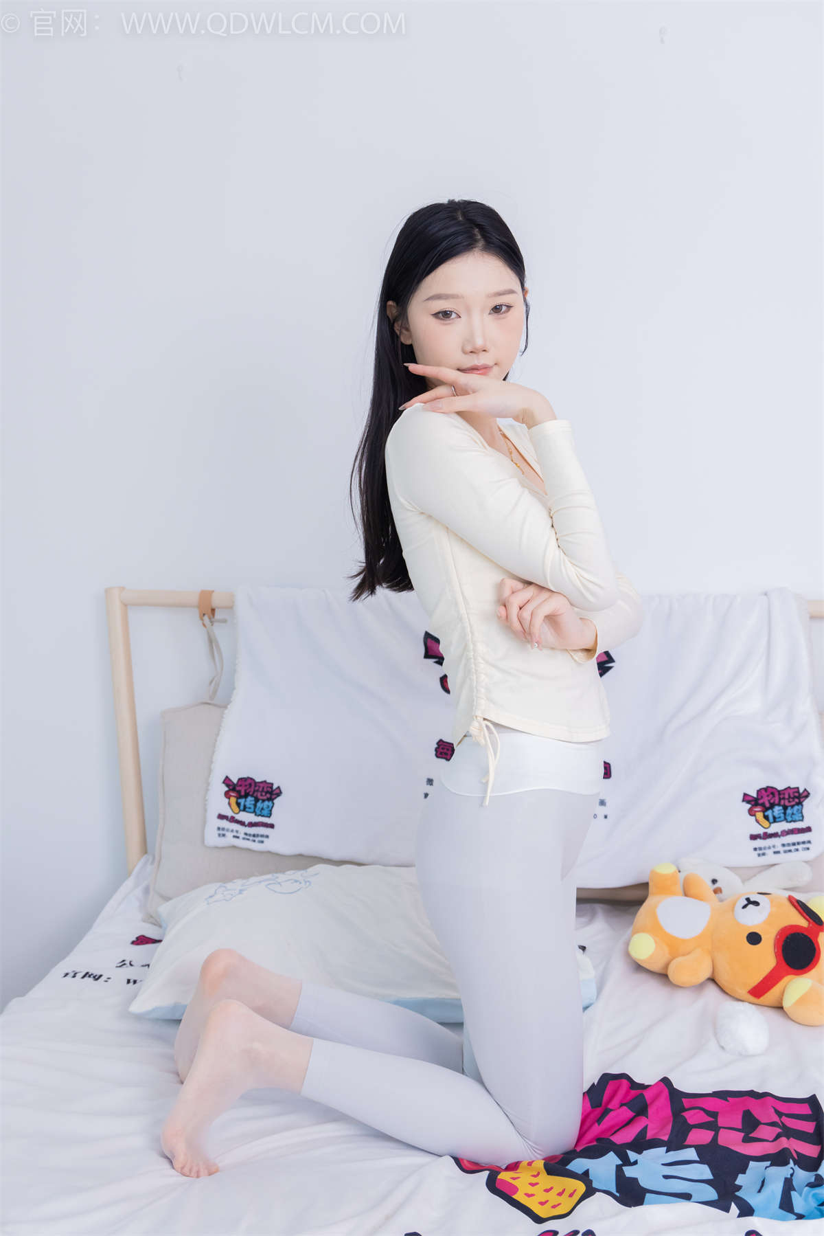 物恋传媒 NO.2032 小竹-林深不知处-日更街拍