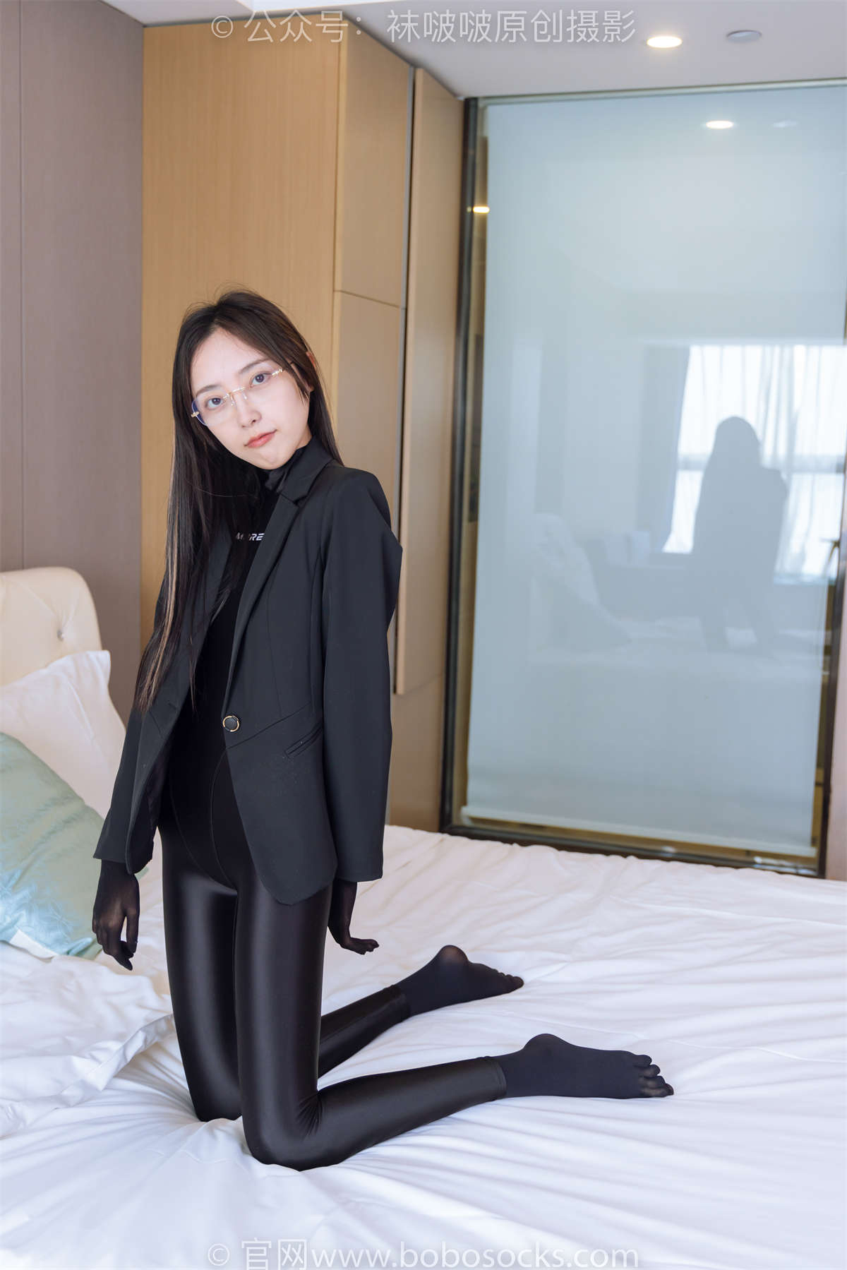 袜啵啵 No.164 稚予-长靴、五指袜黑丝、裤里丝、丝袜手套、连体服 花絮版插图1