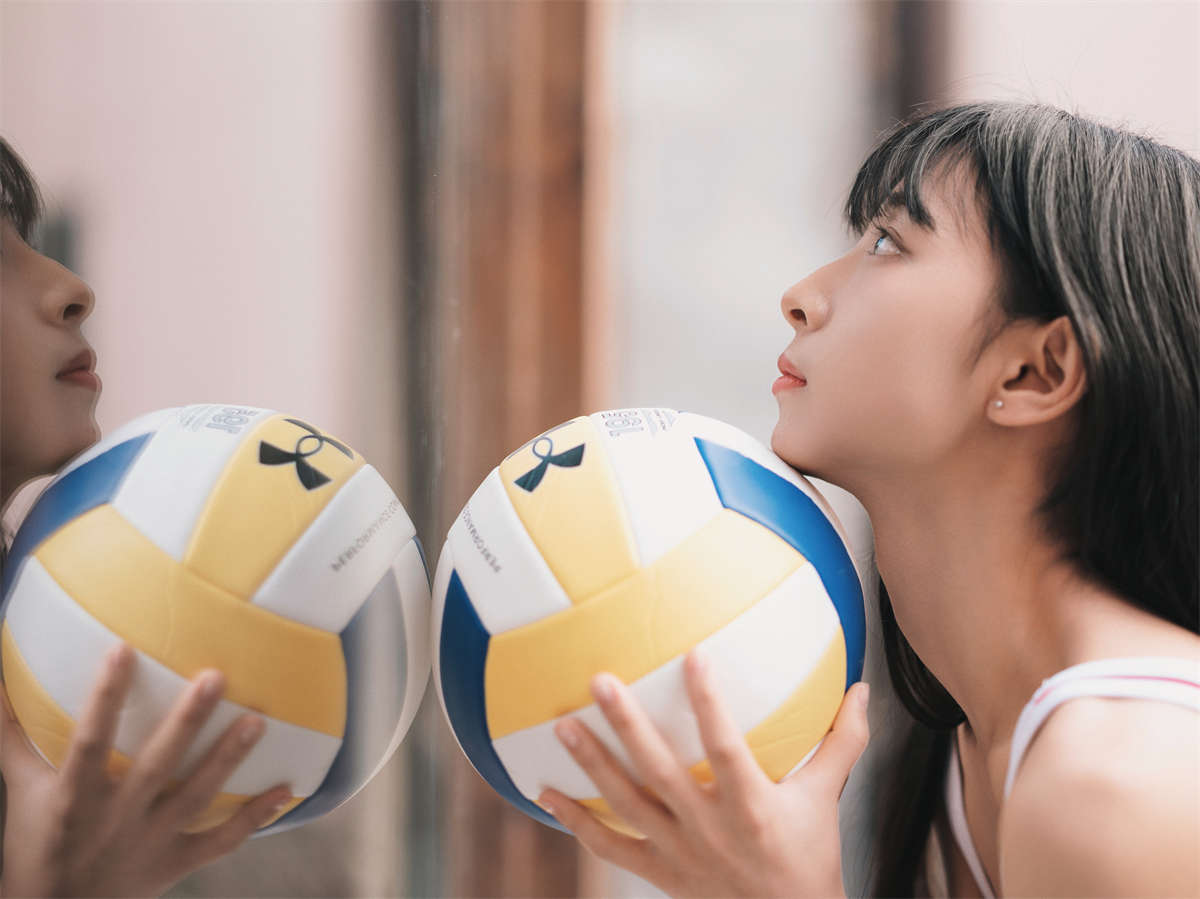 YITUYU艺图语 2023.03.18 无尽夏 涵子插图1