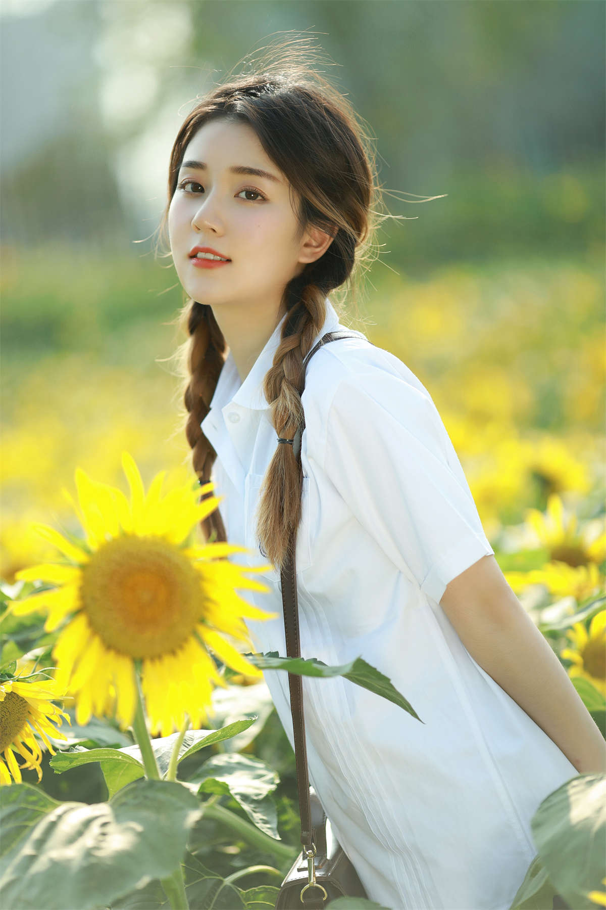 YITUYU艺图语 2022.07.24 向日葵少女 莎莎插图1